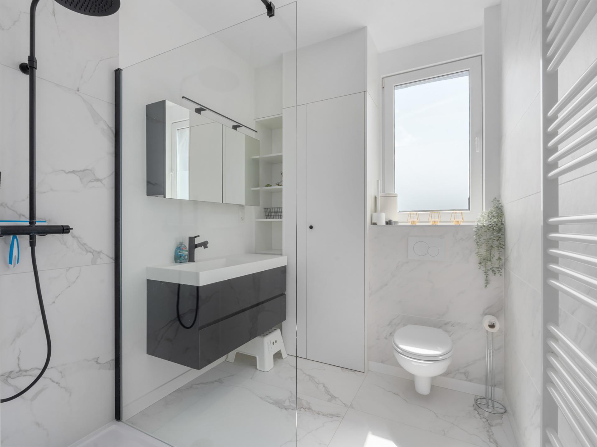 Gerenoveerd gezinsappartement op 100 meter van strand en pier in Blankenberge - foto 8