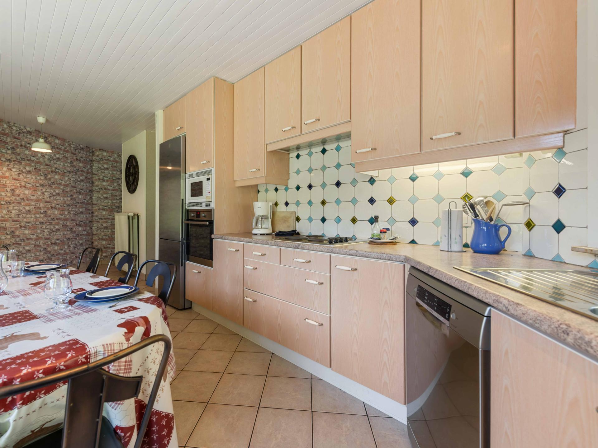 Ruim vakantiehuis voor 8 personen in het hart van Le Bizet - foto 18