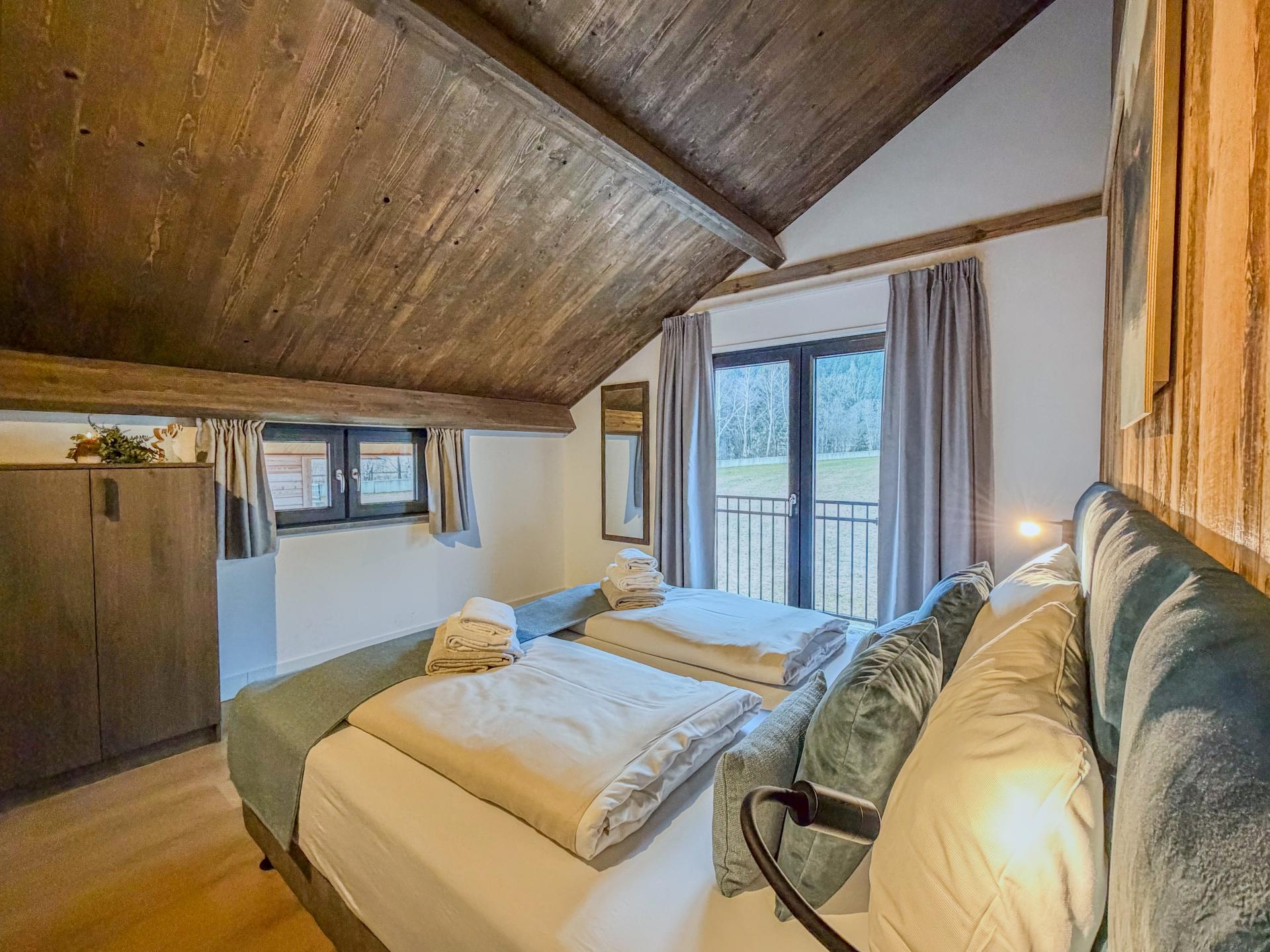 Luxe chalet met privésauna en uitzicht op de Afritzer See - foto 37