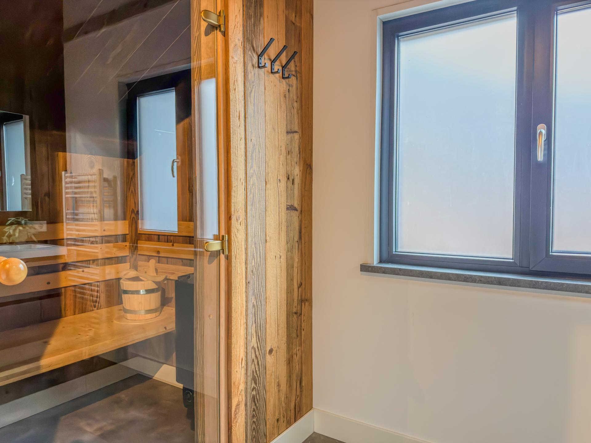 Luxe chalet met privésauna en uitzicht op de Afritzer See - foto 32