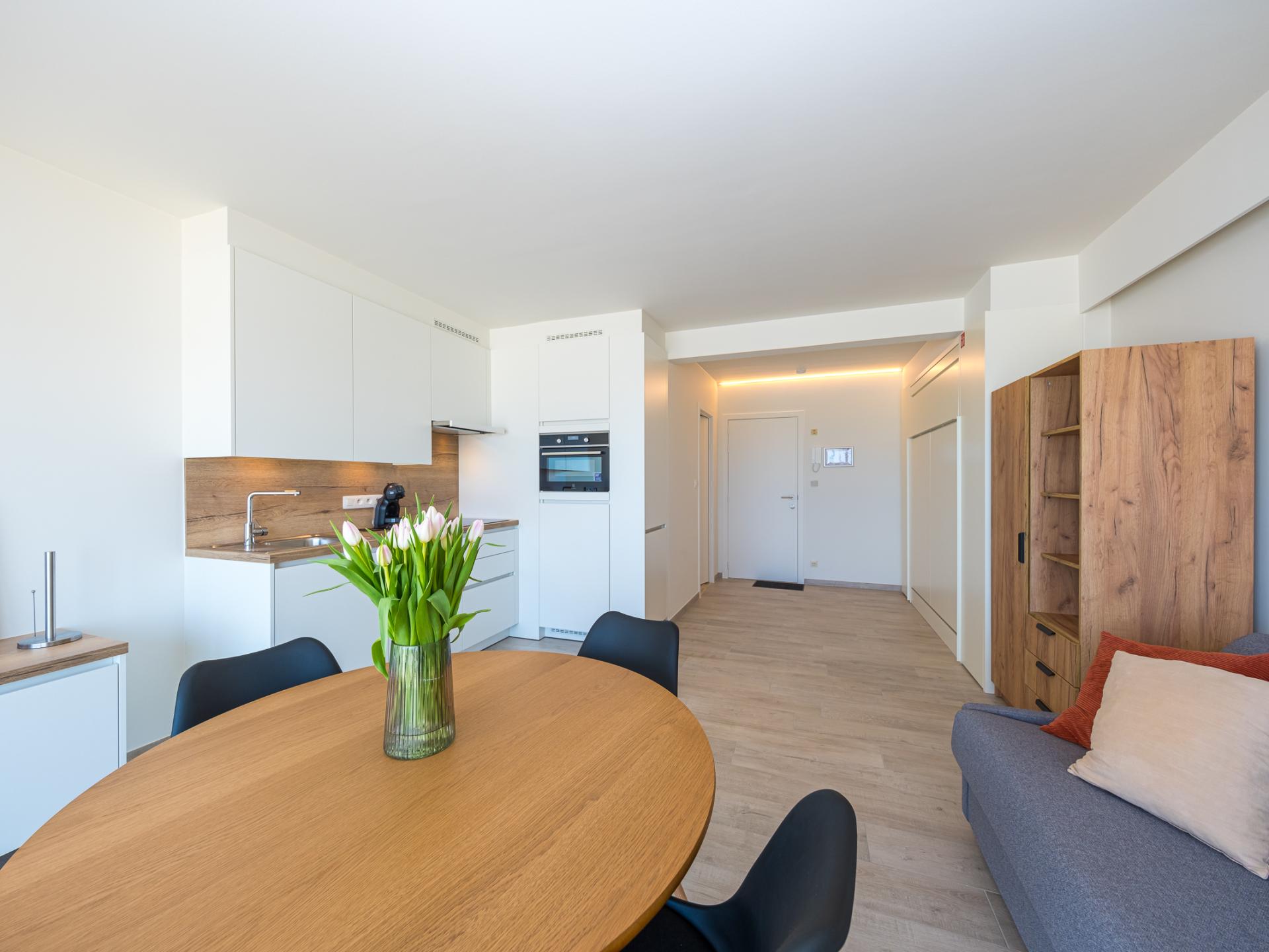 Licht appartement op de Zeedijk met onbelemmerd zeezicht in Middelkerke - foto 5