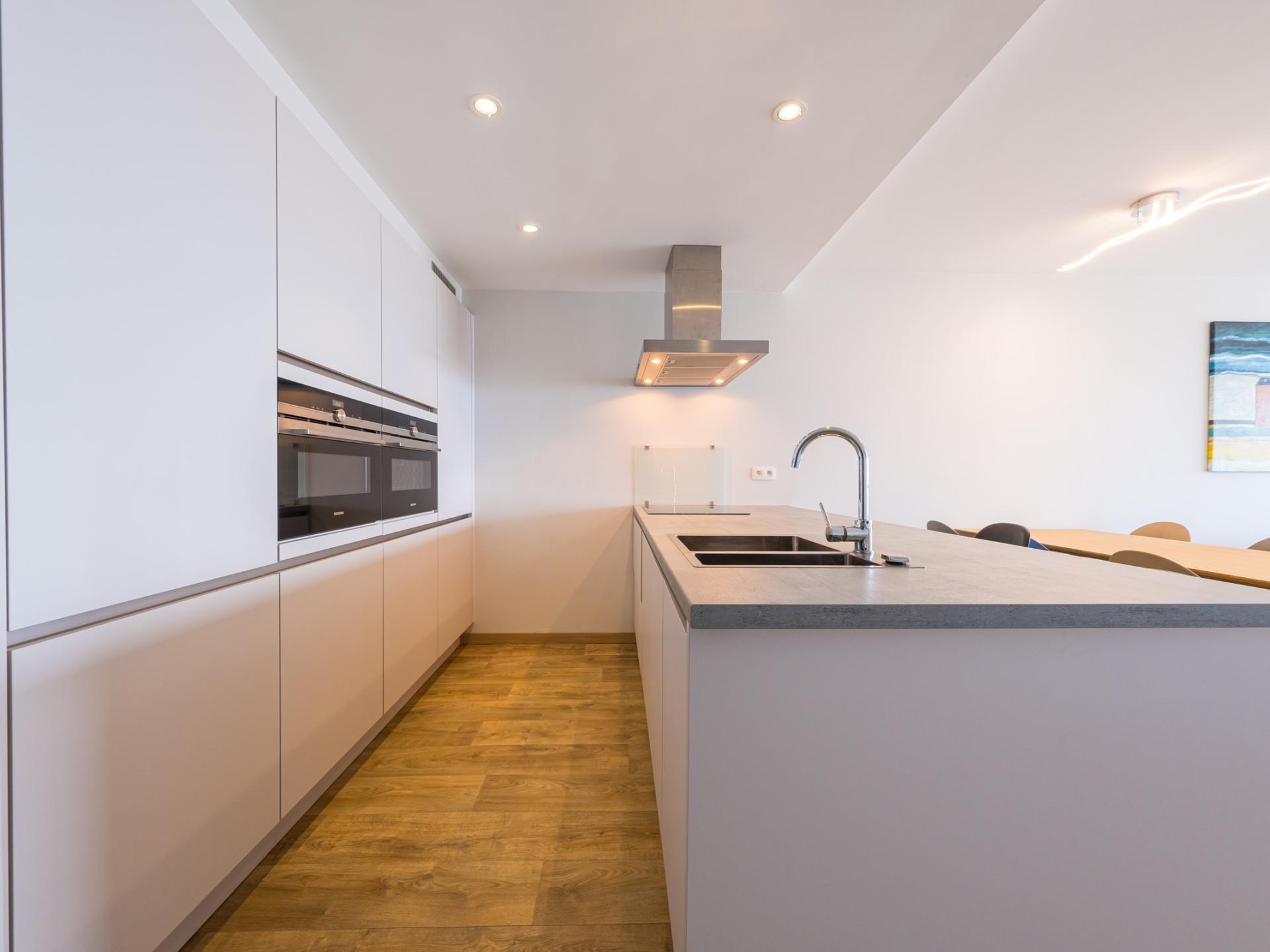 Centraal gelegen modern appartement met frontaal zeezicht in Middelkerke - foto 11