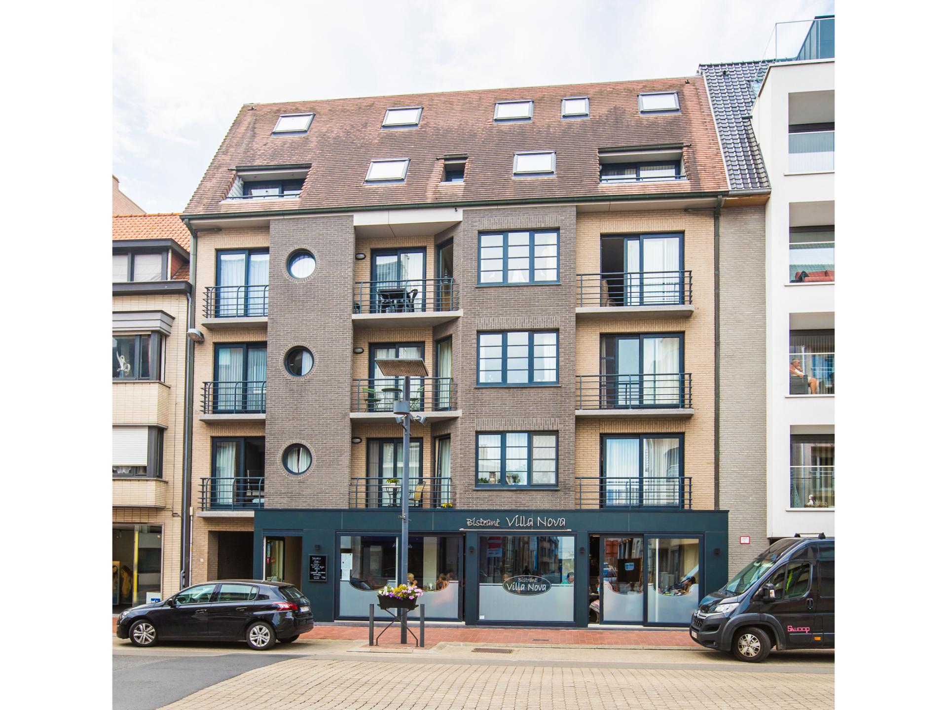 Duplex appartement aan zee in Middelkerke, 13m van centrum - foto 1