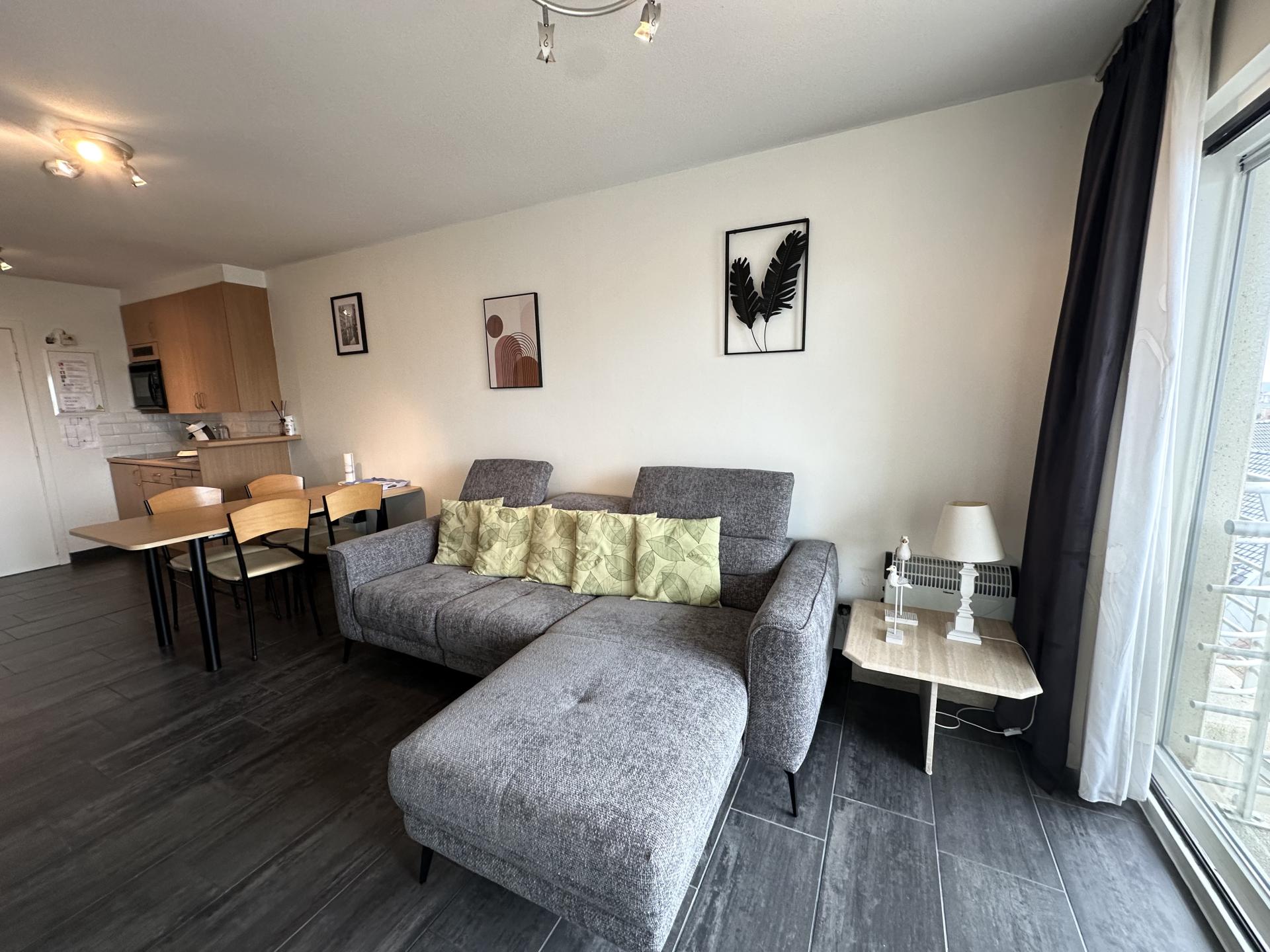 Zonnig appartement met zeezicht op de Zeedijk in Blankenberge - foto 1
