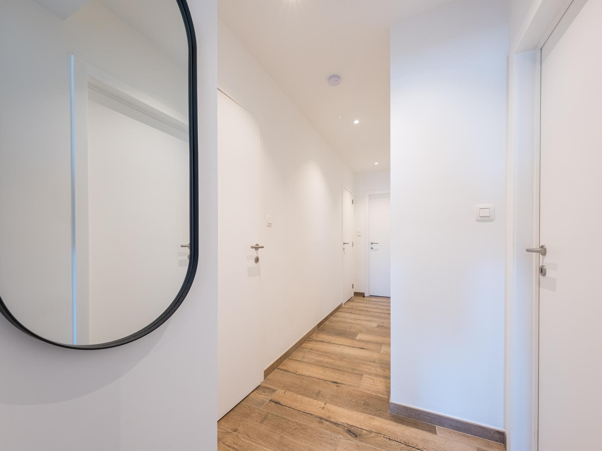 Hoekappartement met zeezicht in hartje Middelkerke, 80m van centrum - foto 9