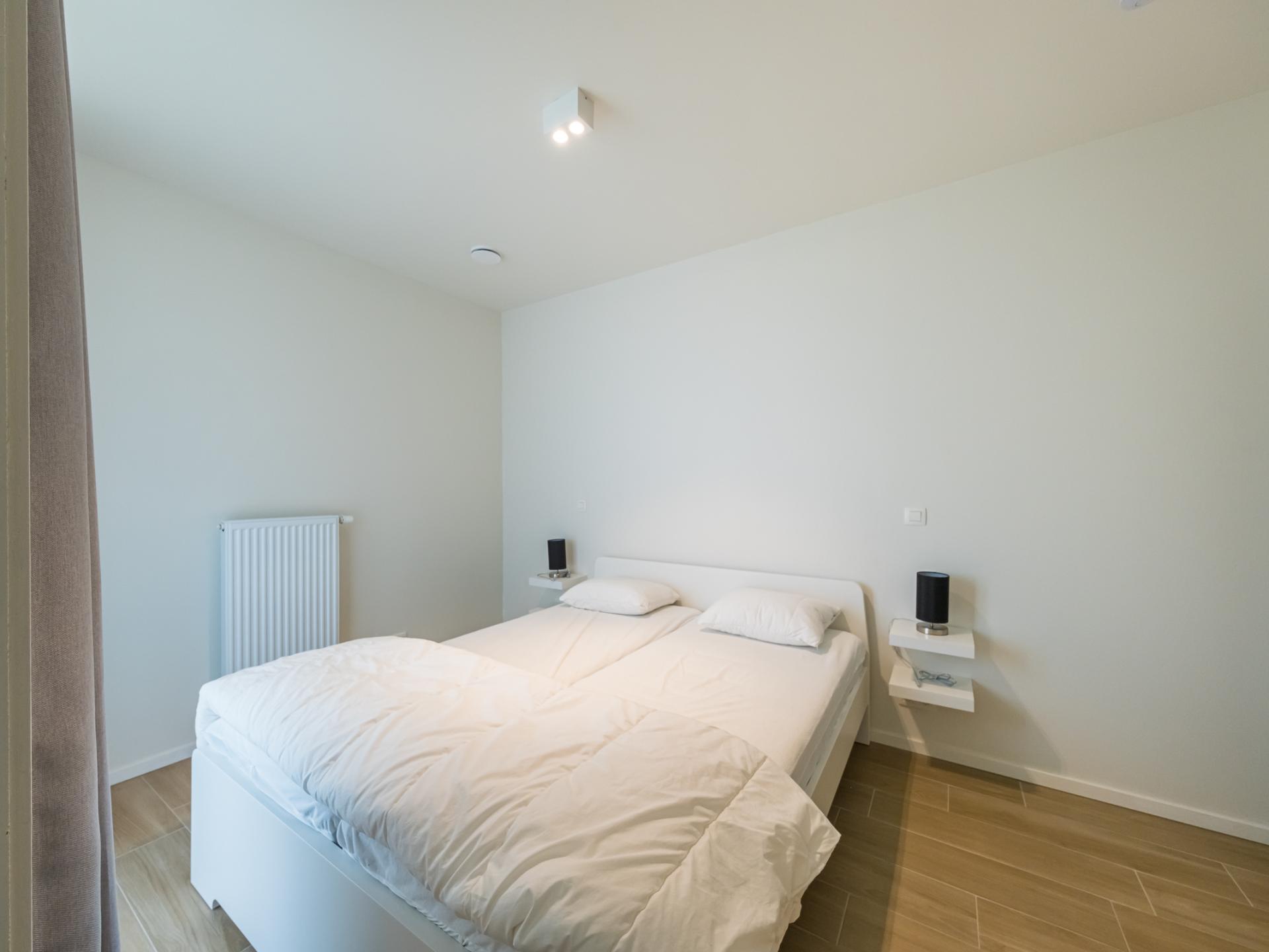 Licht nieuwbouwappartement op 100m van centrum, strand op 600m - foto 9