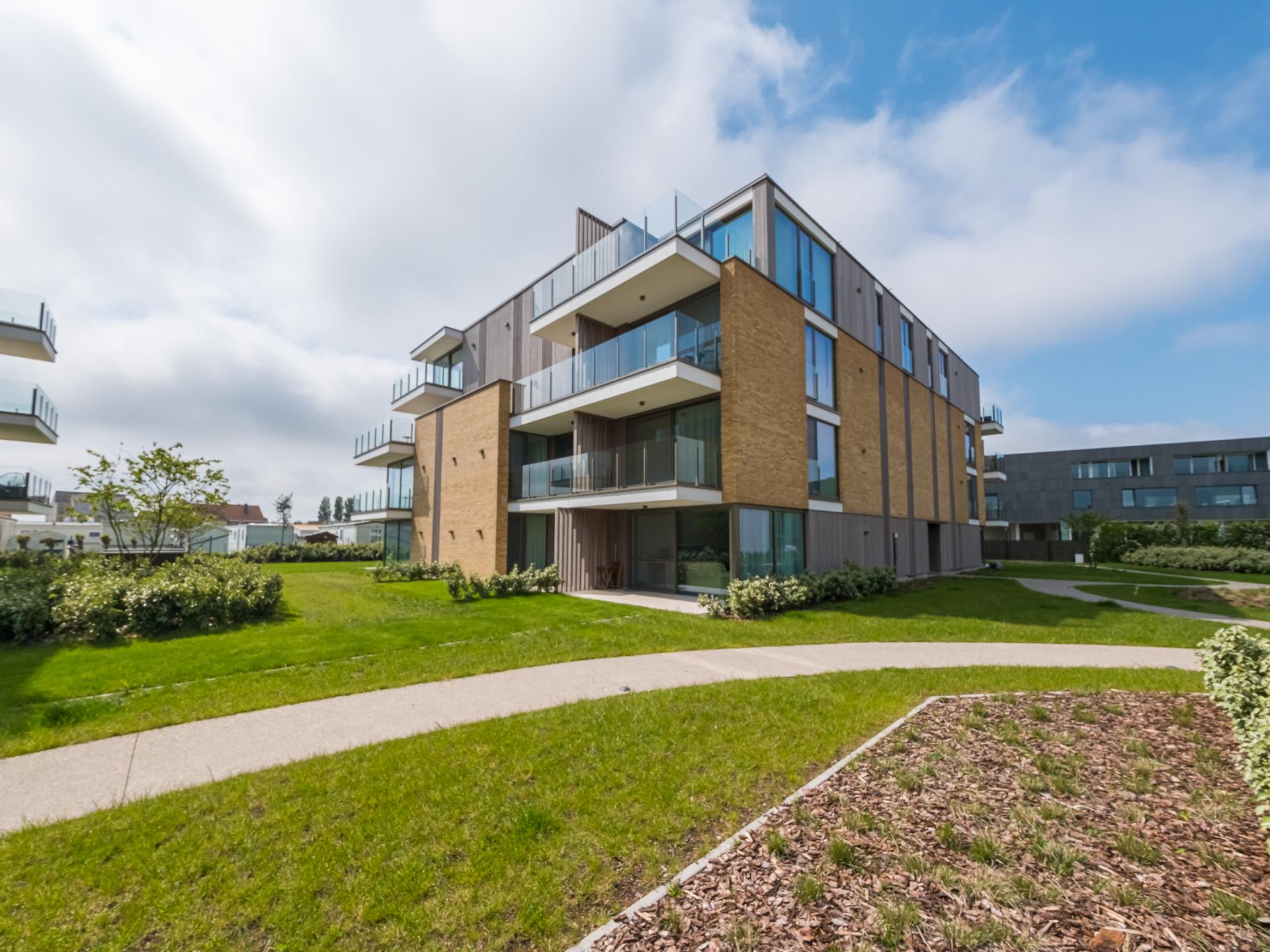 Licht nieuwbouwappartement op 100m van centrum, strand op 600m - foto 12