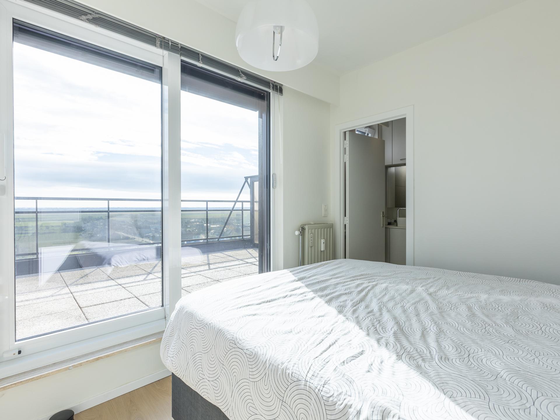 Penthouse Middelkerke: 360° zeezicht & 2 dakterrassen - foto 12