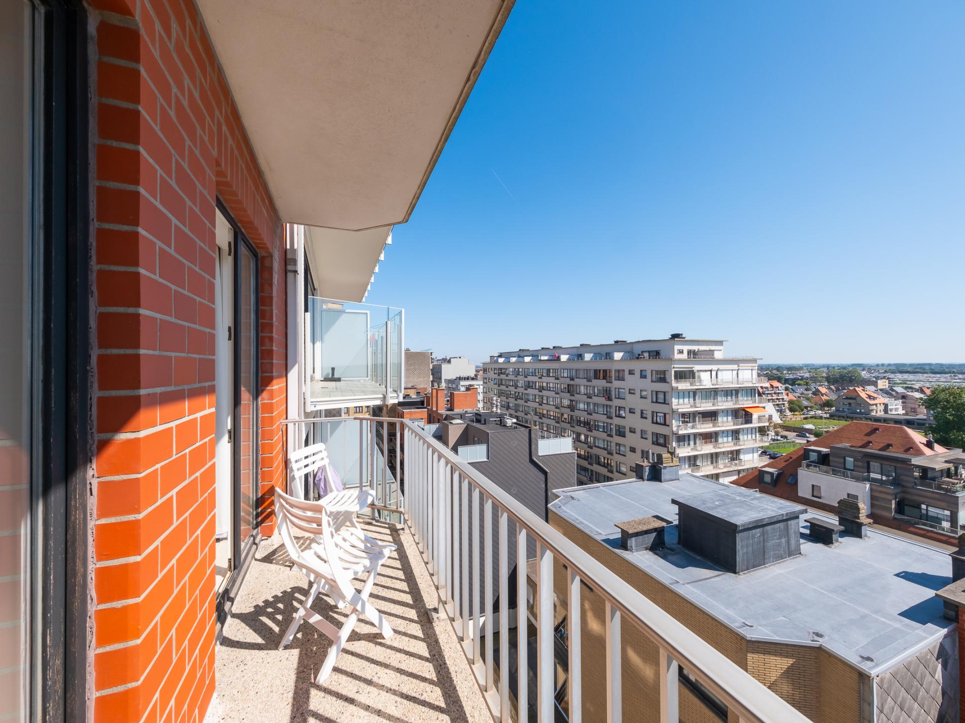 Lichtrijk appartement op de 8e etage met weids zeezicht - foto 14