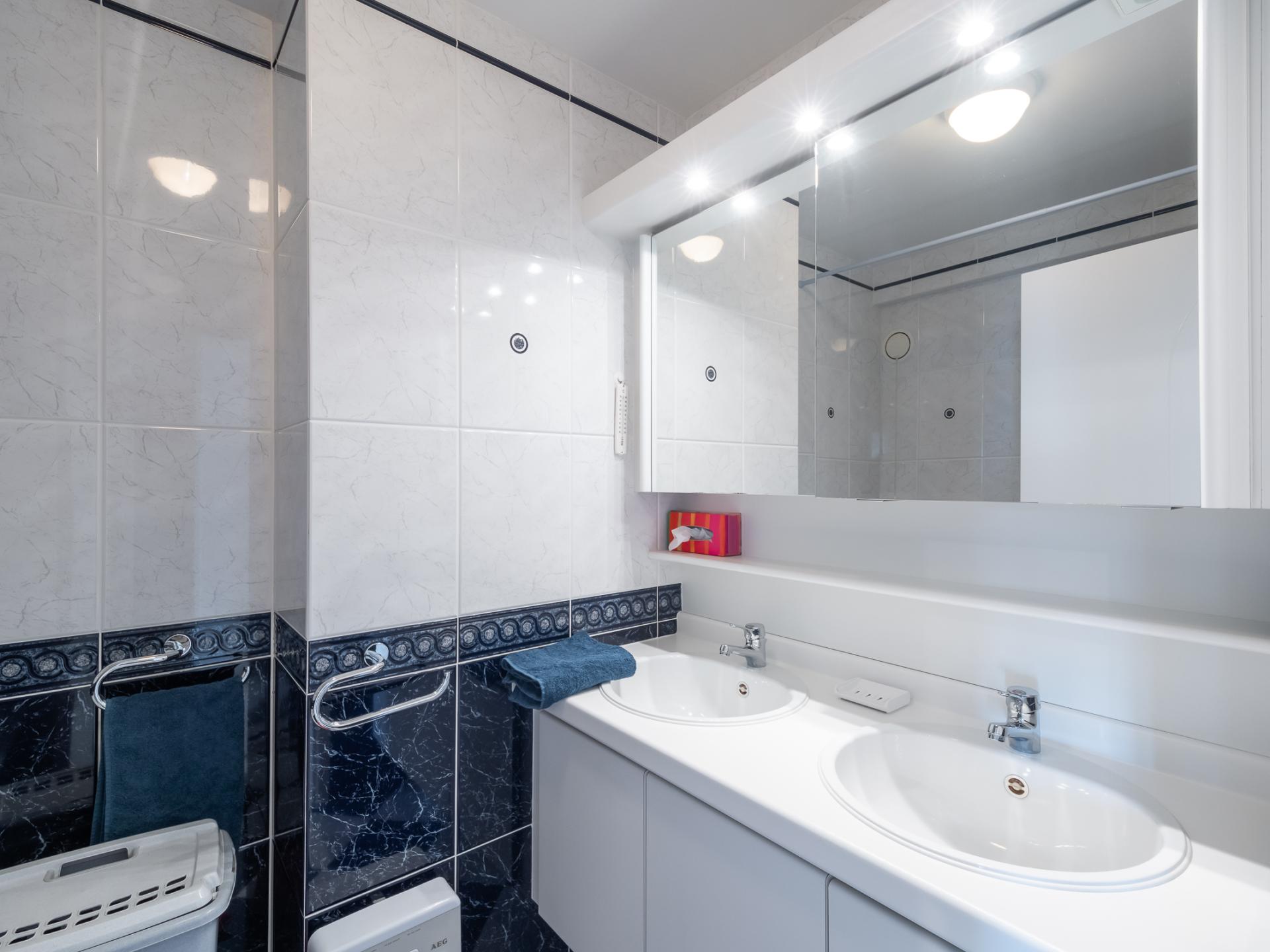 Lichtrijk appartement op de 8e etage met weids zeezicht - foto 11