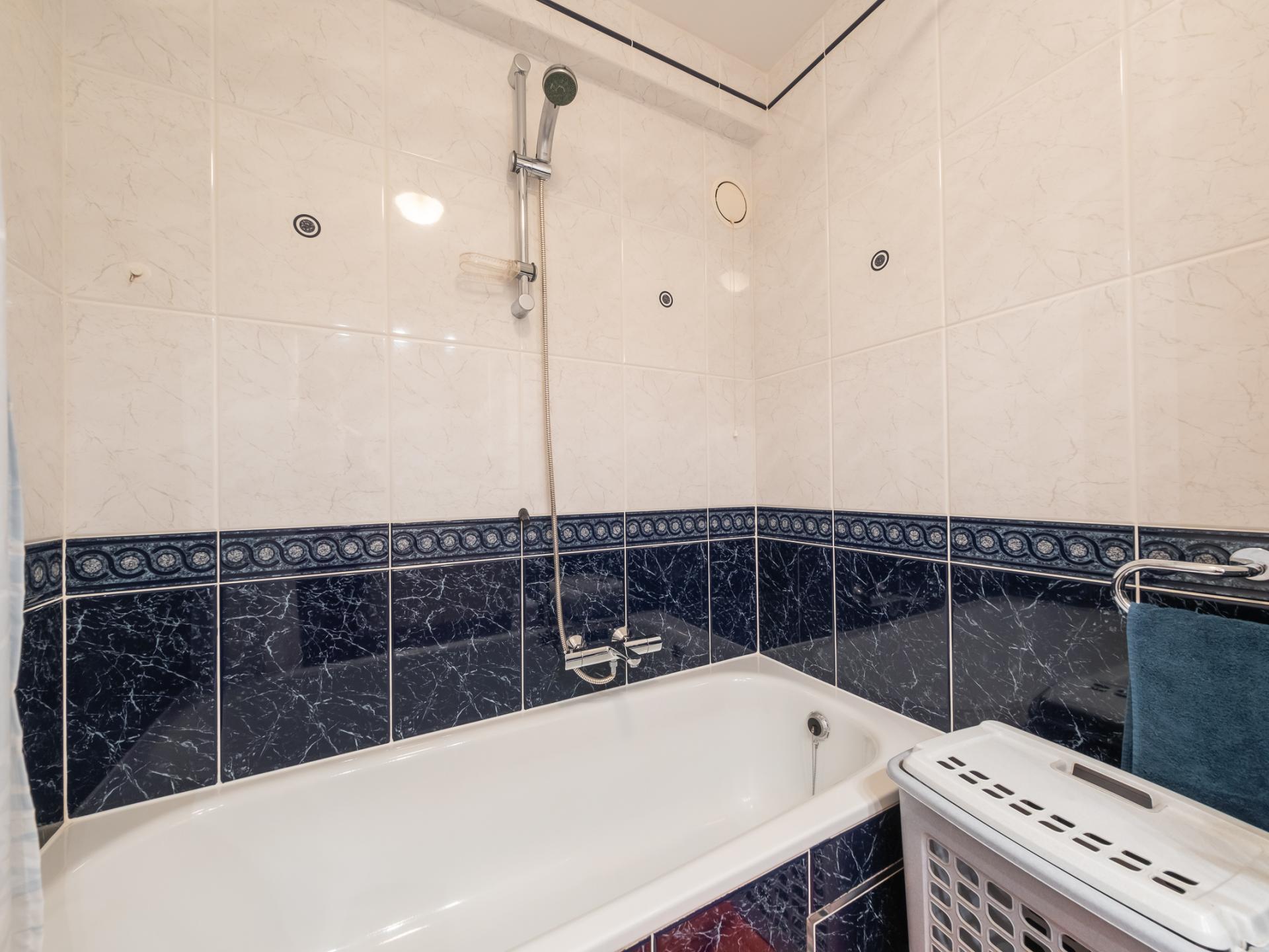 Lichtrijk appartement op de 8e etage met weids zeezicht - foto 13