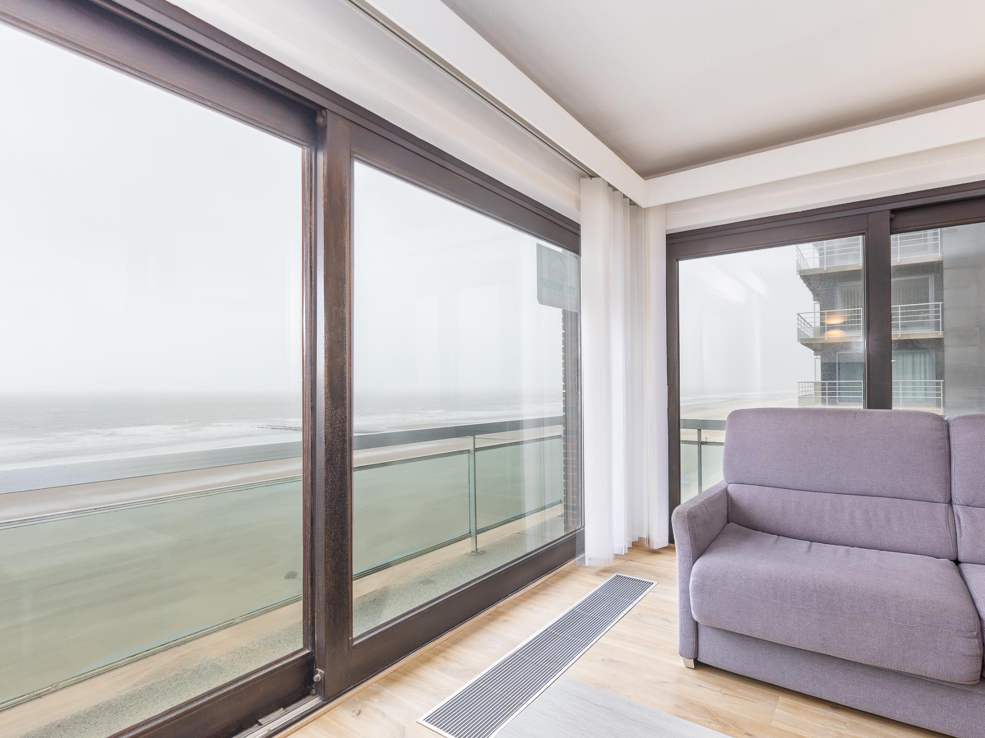 Centraal gelegen hoekappartement in Middelkerke met fenomenaal zeezicht - foto 2