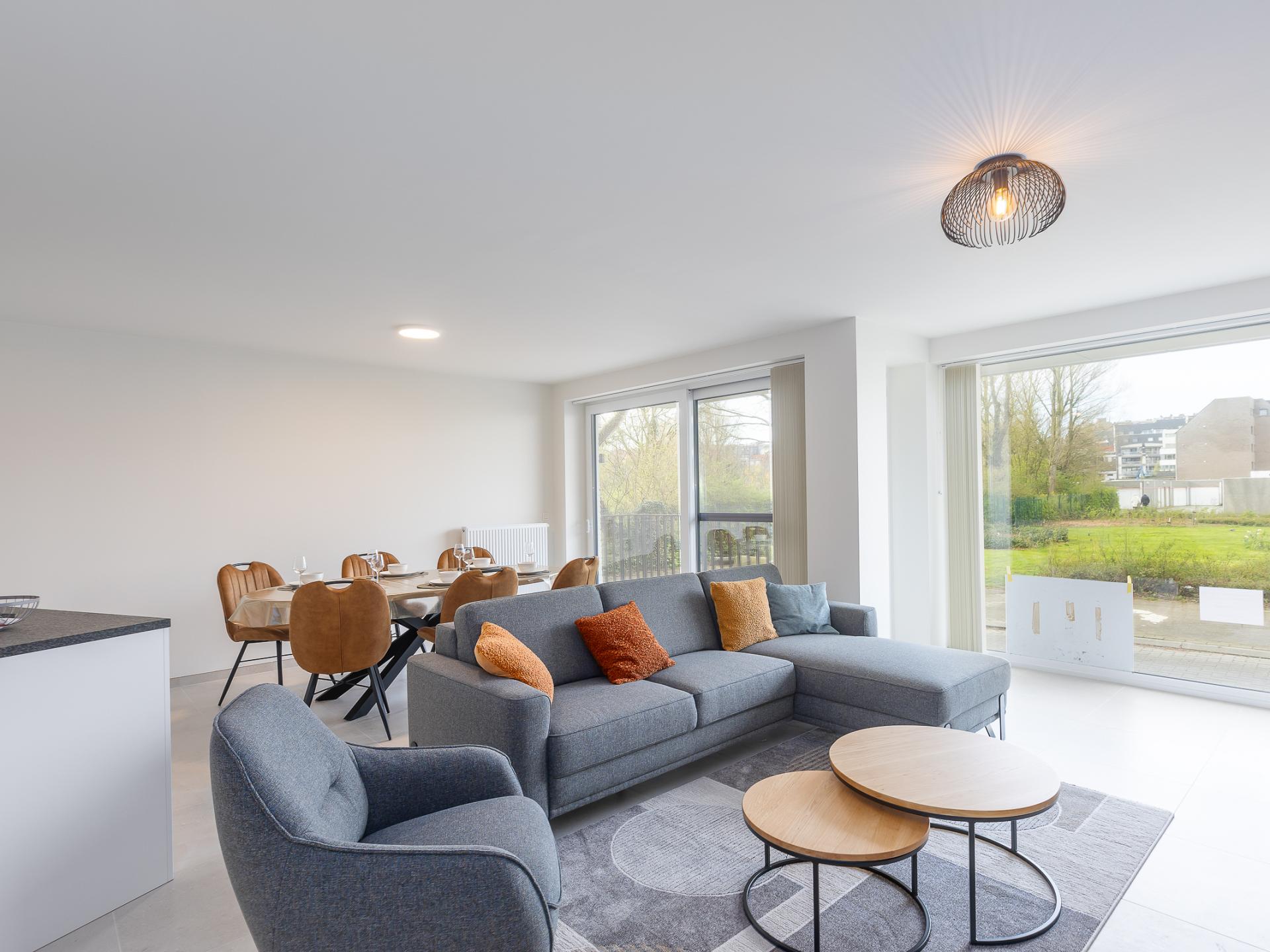 Hoekappartement met 3 slaapkamers in hartje Middelkerke, 90m van het centrum - foto 1