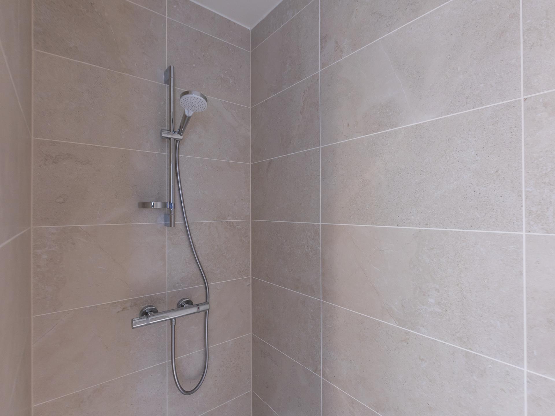 Hoekappartement met 3 slaapkamers in hartje Middelkerke, 90m van het centrum - foto 14