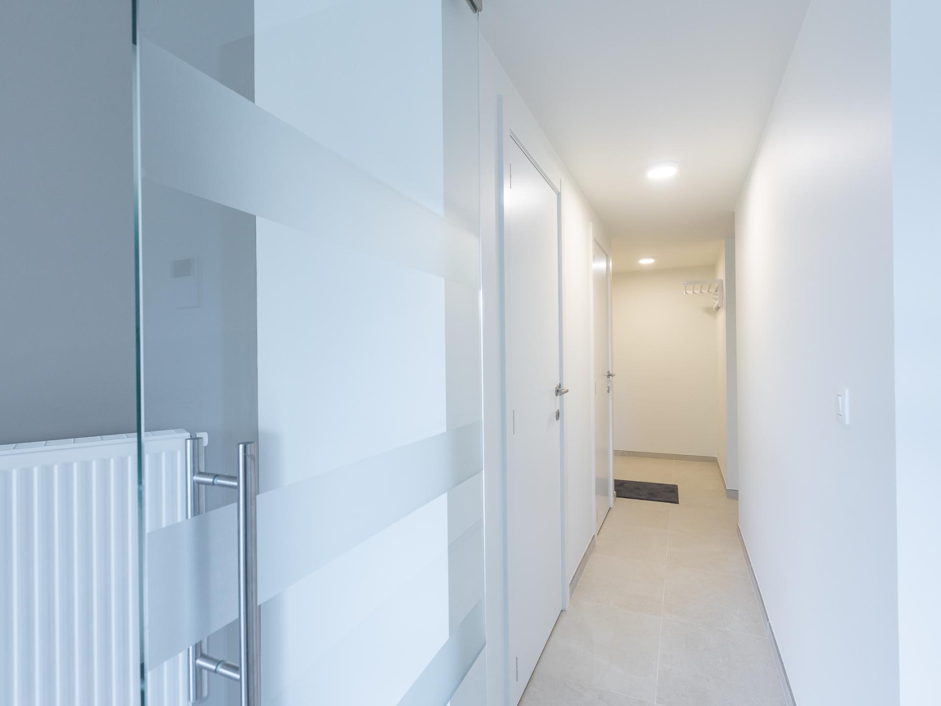 Hoekappartement met 3 slaapkamers in hartje Middelkerke, 90m van het centrum - foto 11