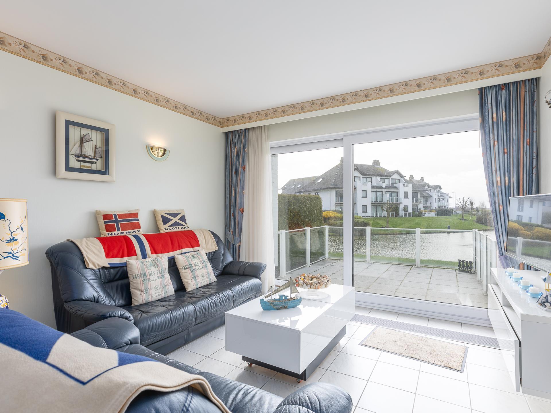 Licht appartement met zonnig terras en zicht op vijver in Middelkerke - foto 4