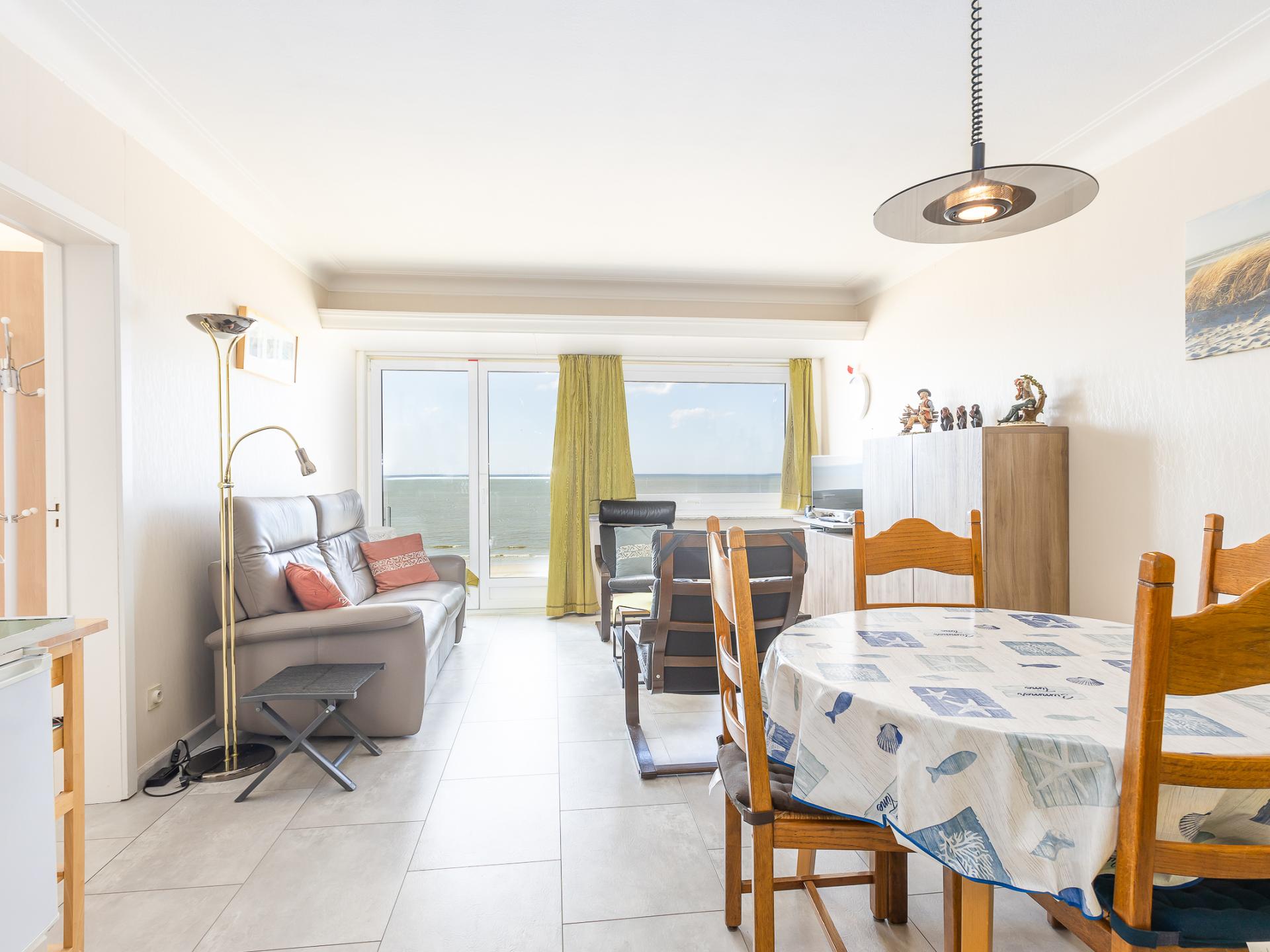 Zonovergoten appartement met zeezicht en binnenzwembad in Middelkerke - foto 1