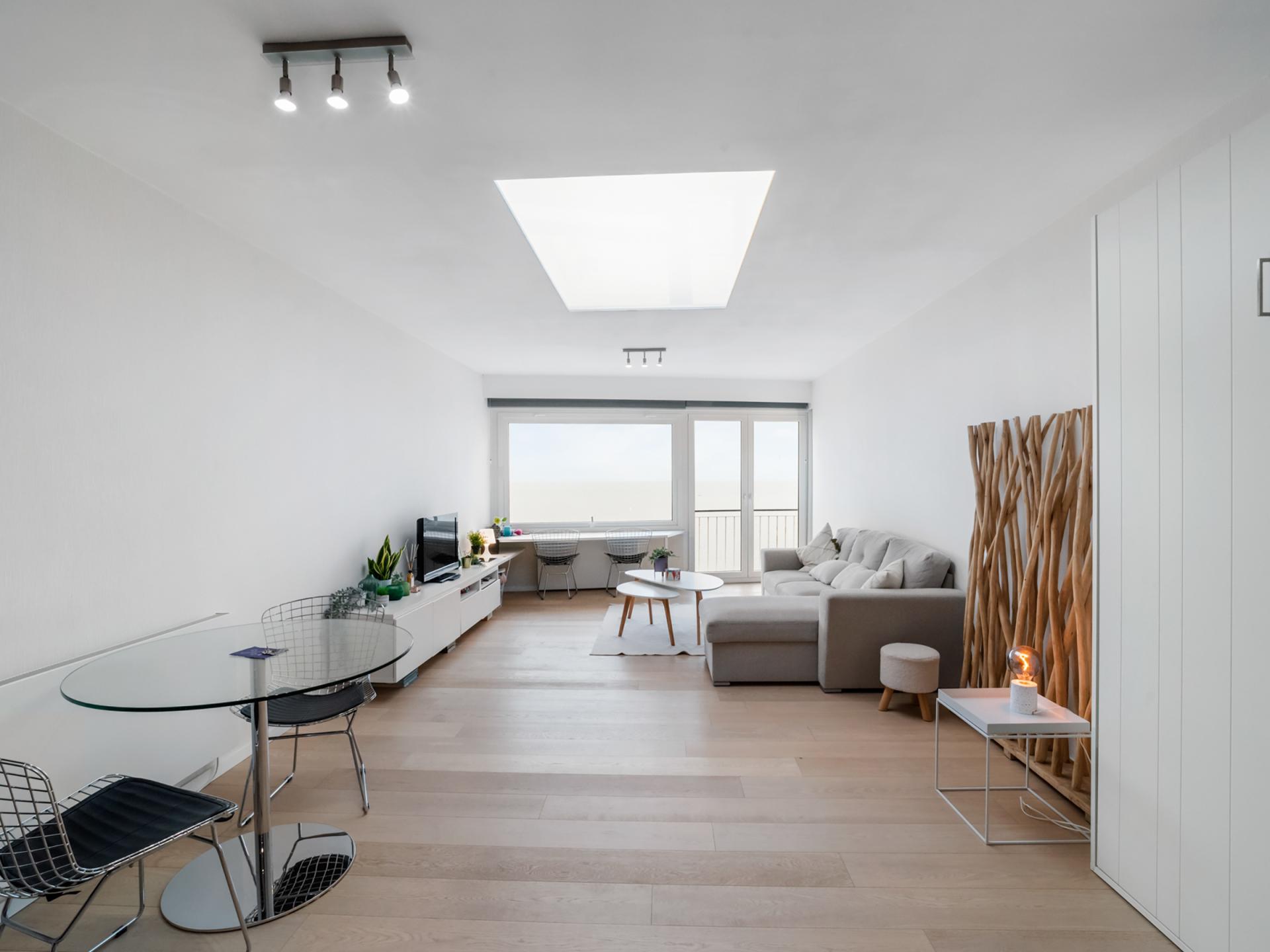 Stijlvolle studio aan de Zeedijk met panoramisch zeezicht in Blankenberge - foto 1