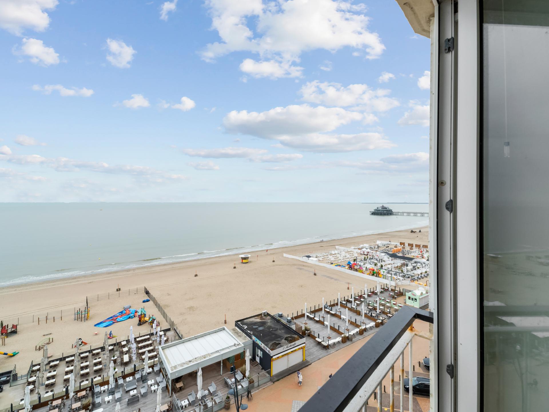 Stijlvolle studio aan de Zeedijk met panoramisch zeezicht in Blankenberge - foto 3