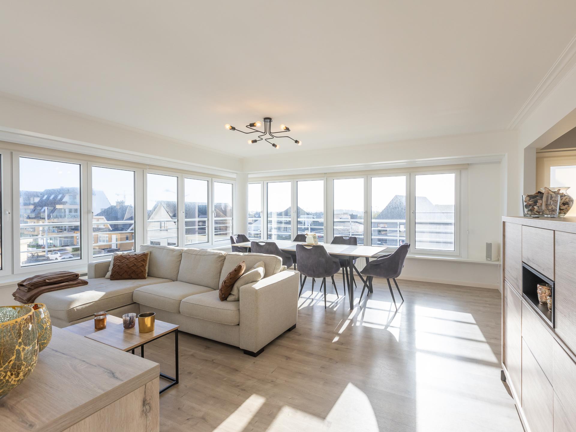 Licht hoekappartement voor 6 op 25 meter van de Zeedijk in Middelkerke - foto 1