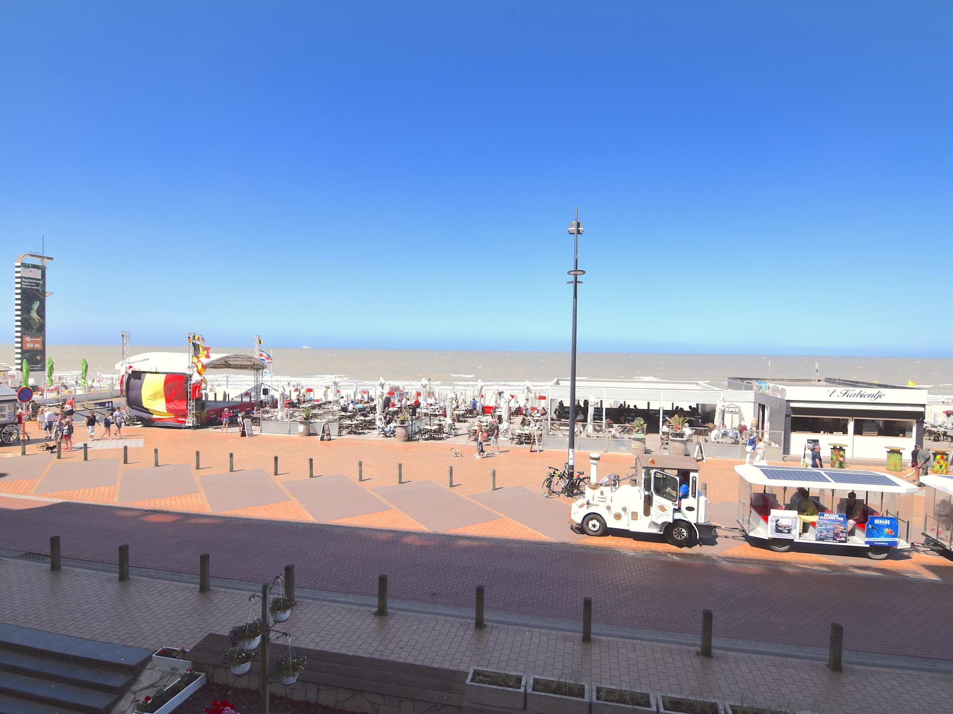 Modern appartement met frontaal zeezicht naast het Casino van Blankenberge - foto 11