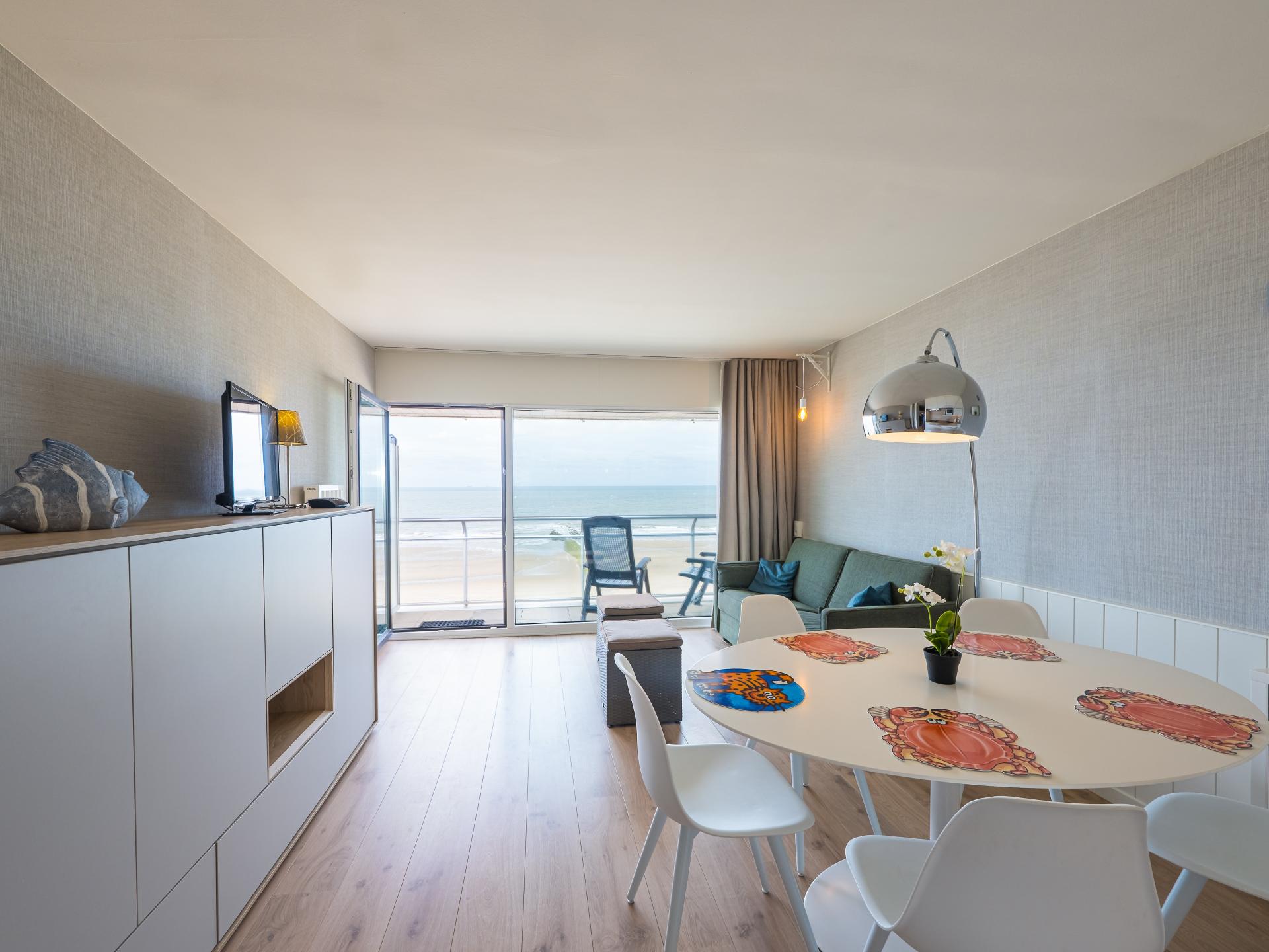 Lichtrijke studio aan zee met panoramisch uitzicht en garage in Middelkerke - foto 1