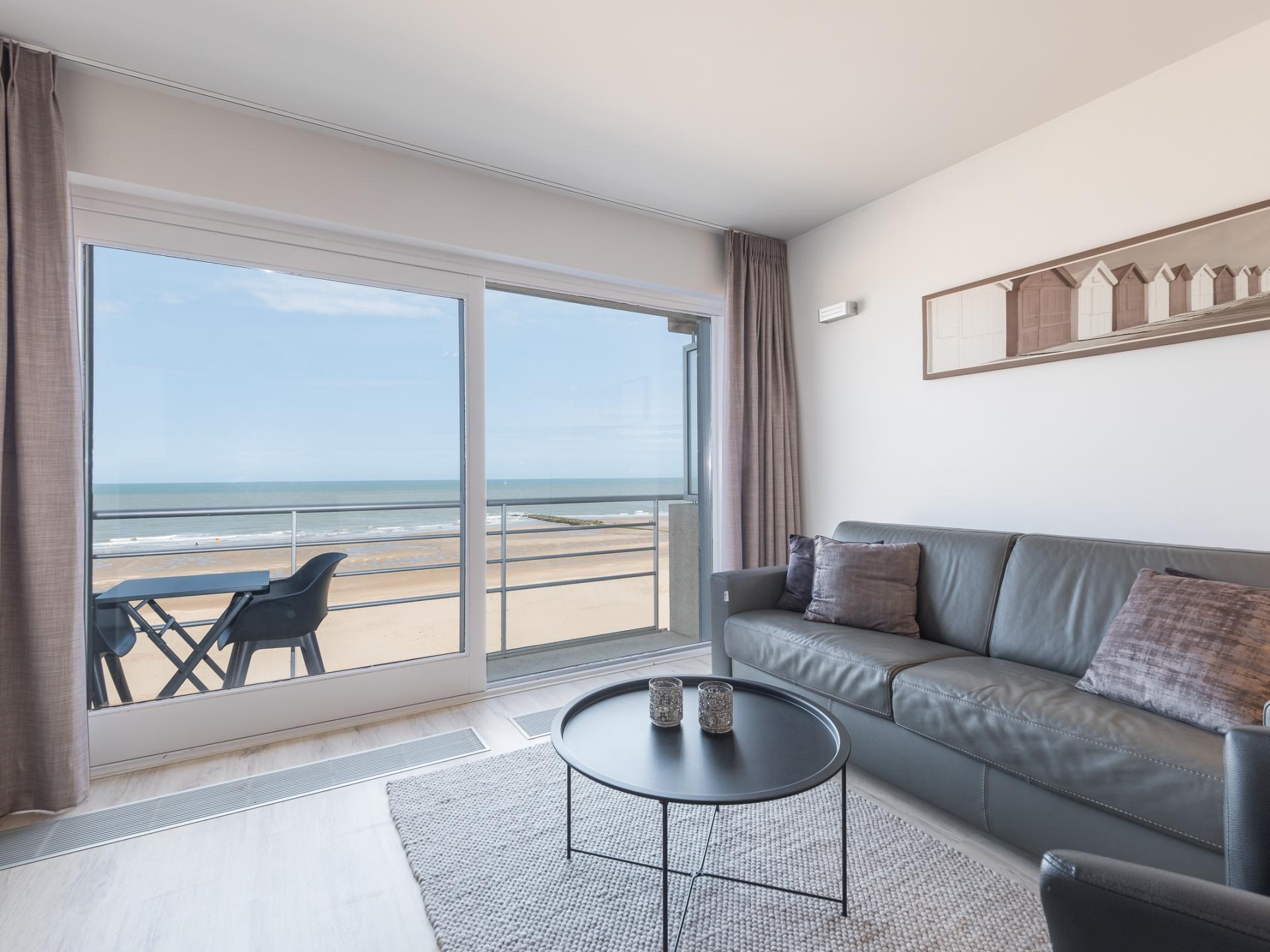 Zonovergoten studio op de 4e verdieping met panoramisch zeezicht in Middelkerke - foto 3
