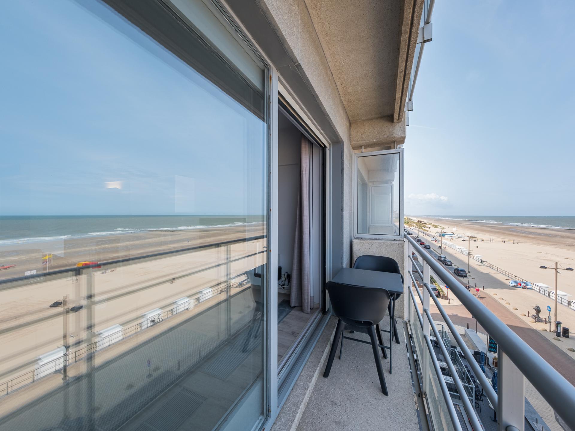 Zonovergoten studio op de 4e verdieping met panoramisch zeezicht in Middelkerke - foto 4