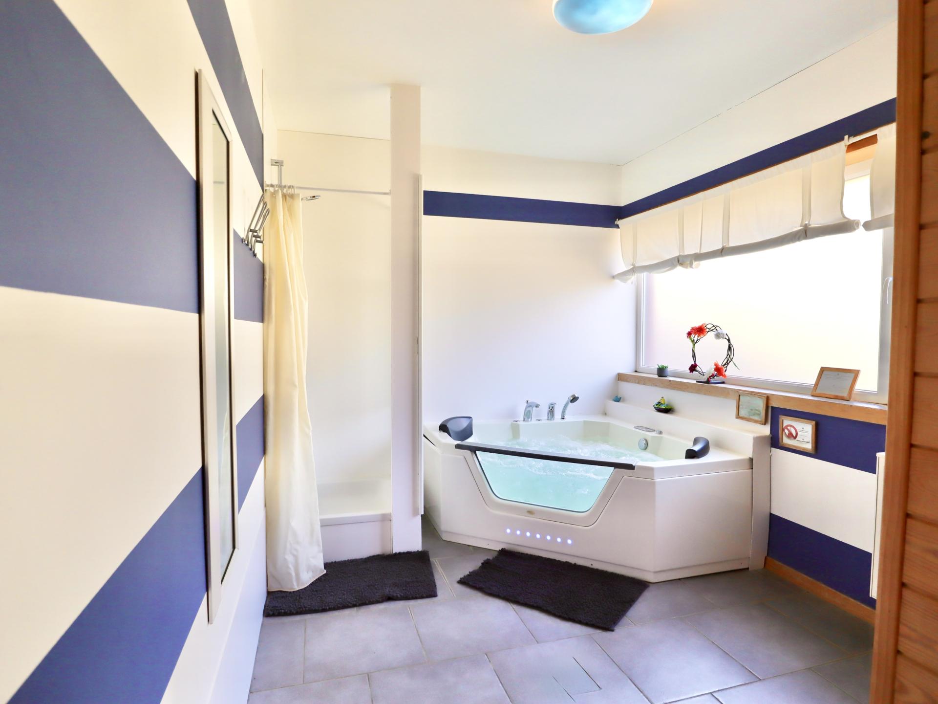 Luxe vakantiehuis aan de rivier in Coo met privé sauna, spa en strand - foto 23