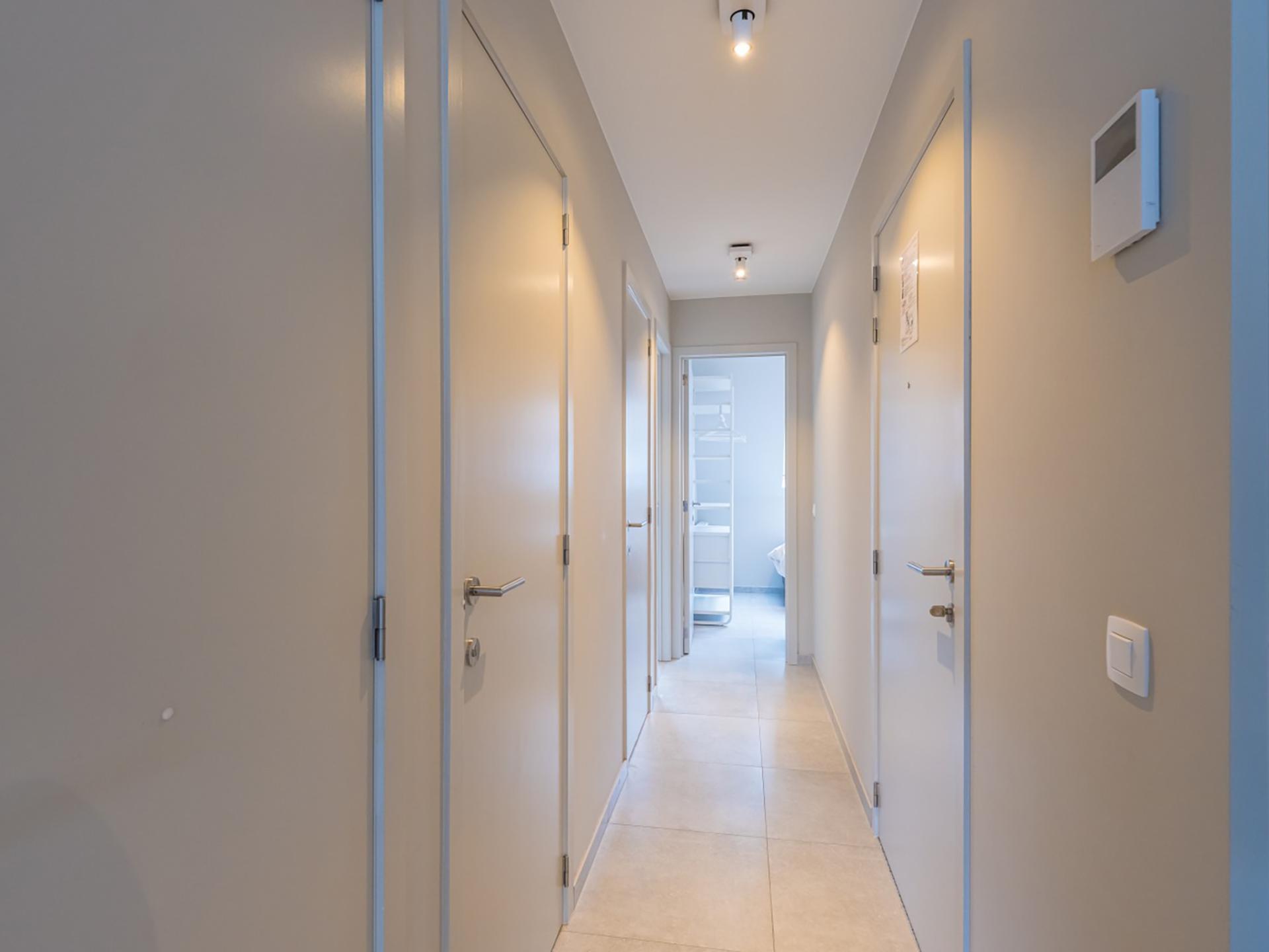 Licht appartement in Middelkerke met terras en zijzeezicht - foto 7