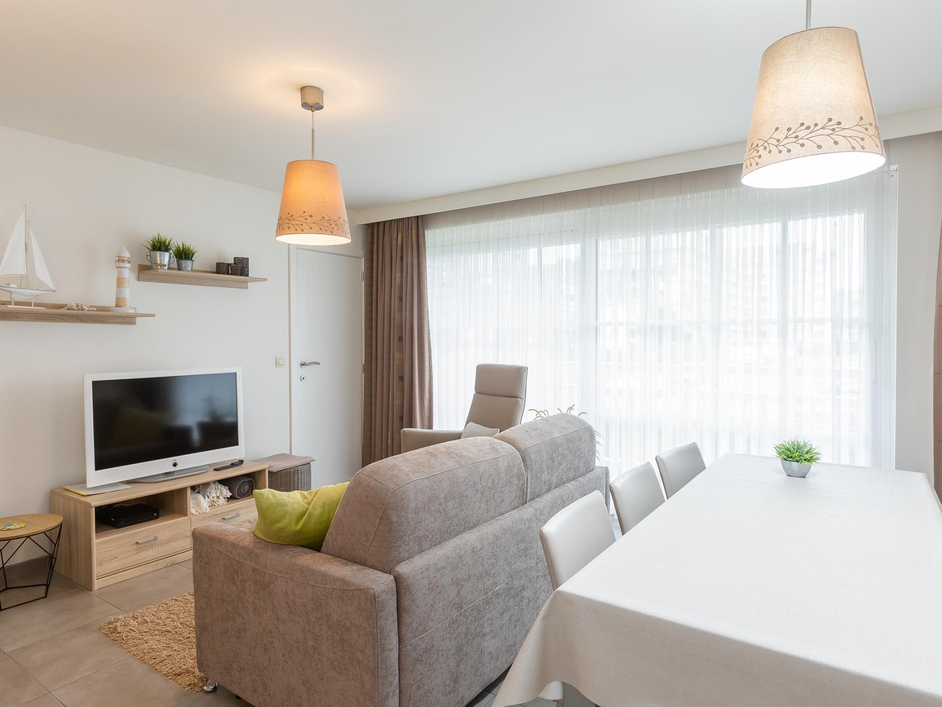 Licht appartement met zonnig terras, vlakbij strand en casino - foto 7