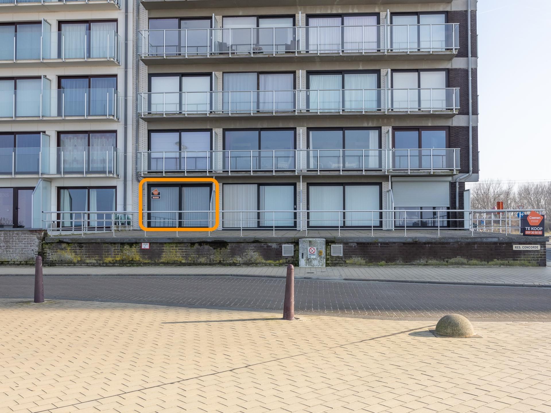 Licht appartement op de zeedijk met terras in Middelkerke - foto 17