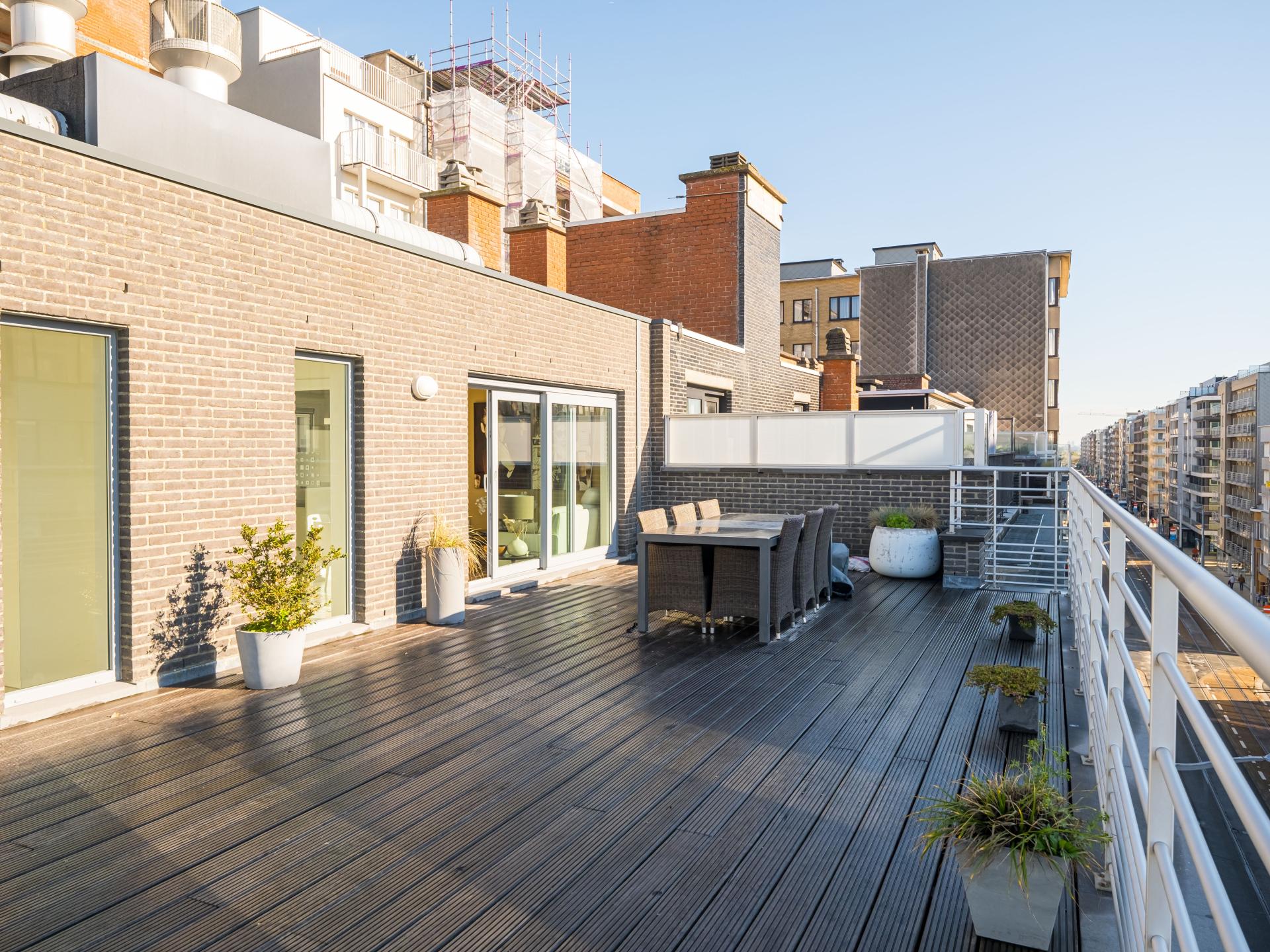 Penthouse Middelkerke: 2 terrassen vlakbij zee, 4 personen - foto 1