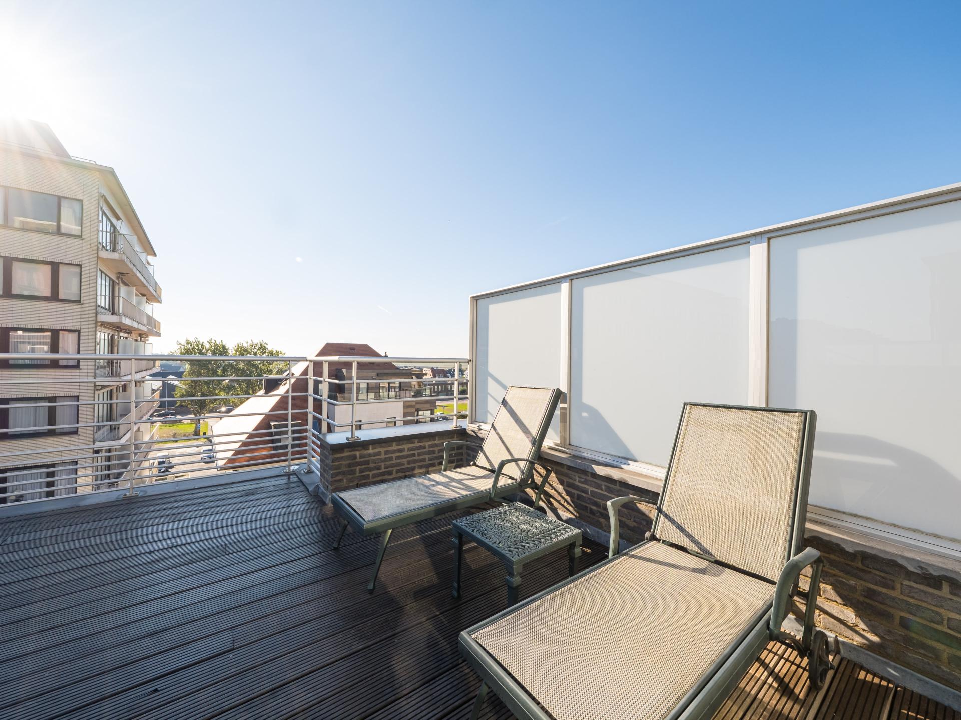 Penthouse Middelkerke: 2 terrassen vlakbij zee, 4 personen - foto 11