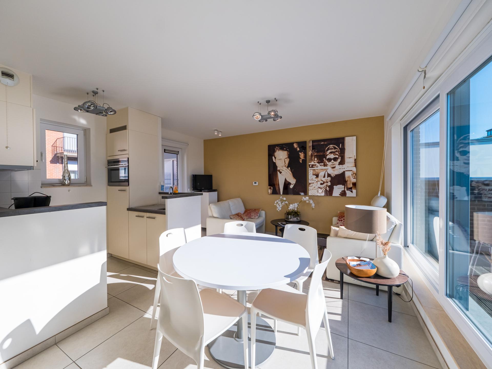 Penthouse Middelkerke: 2 terrassen vlakbij zee, 4 personen - foto 3