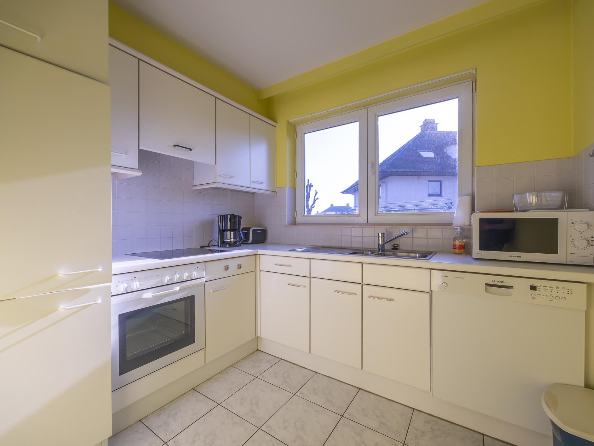 Licht appartement met 2 slaapkamers, tuin en garage vlakbij zee in Middelkerke - foto 7