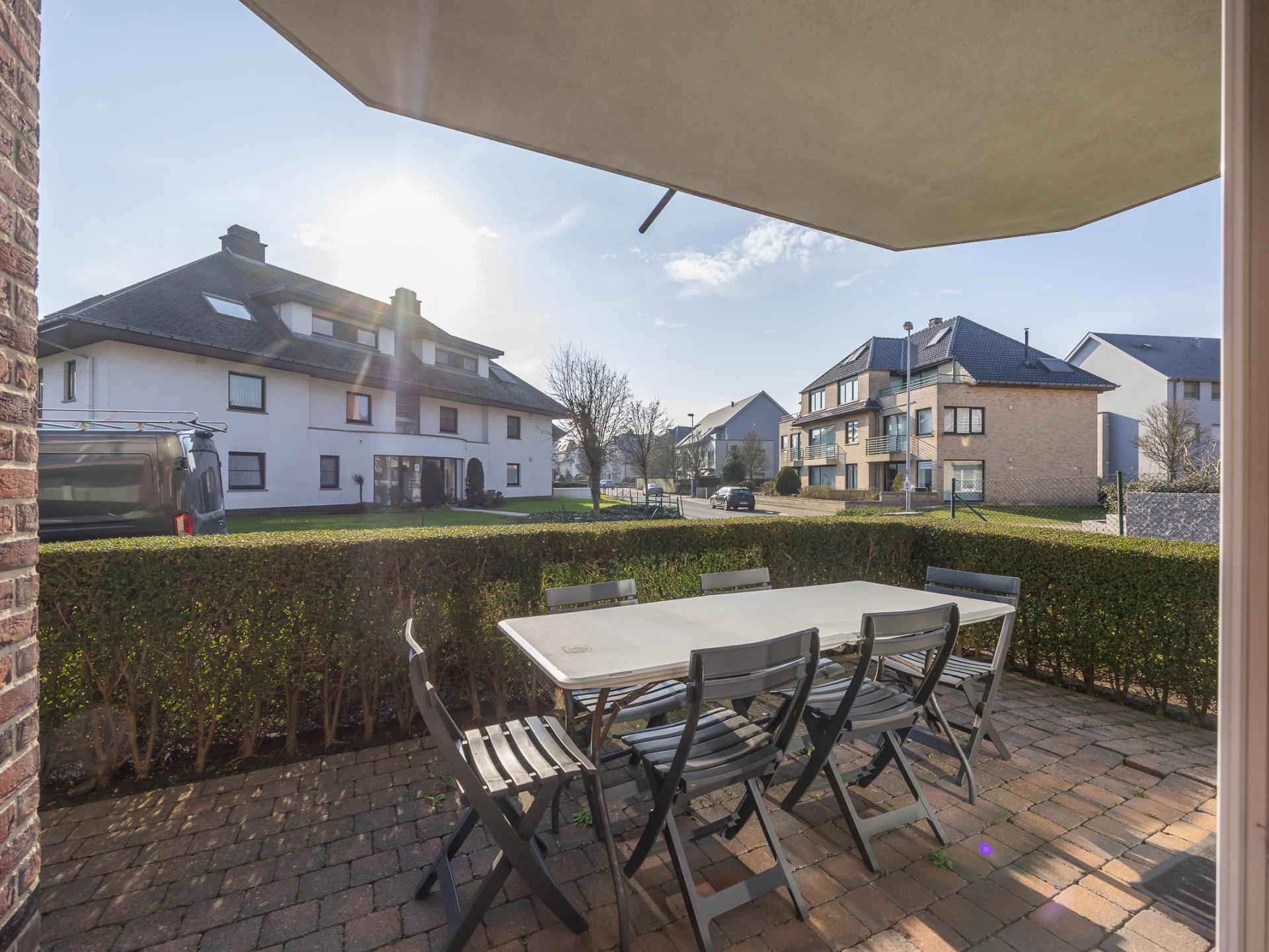 Licht appartement met 2 slaapkamers, tuin en garage vlakbij zee in Middelkerke - foto 1