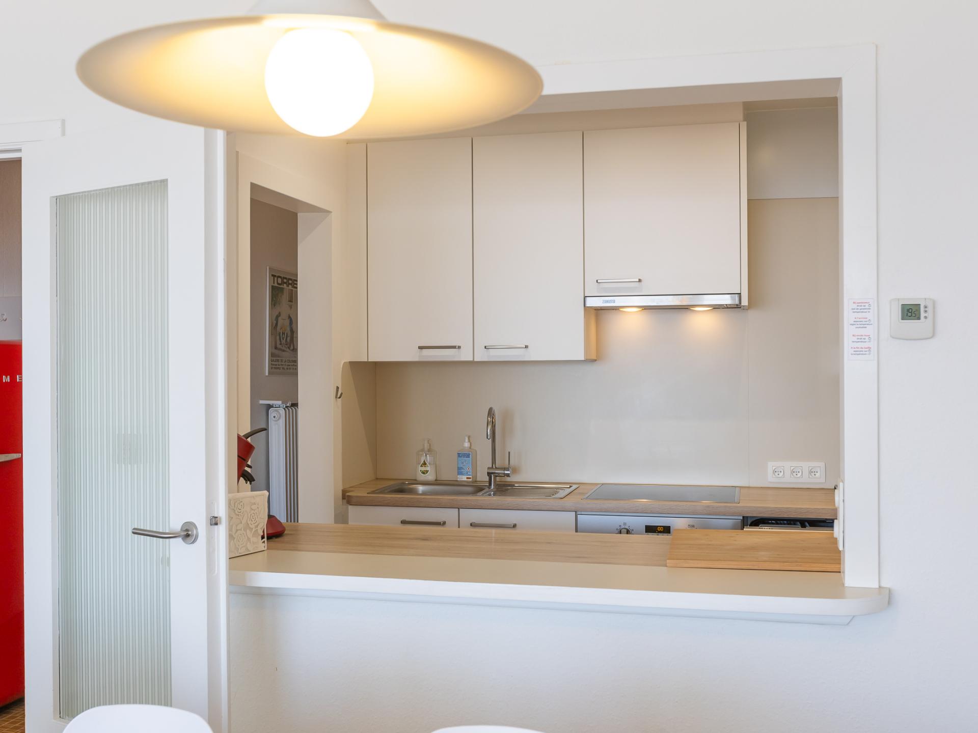 Zonovergoten appartement met panoramisch zeezicht in Middelkerke - foto 6
