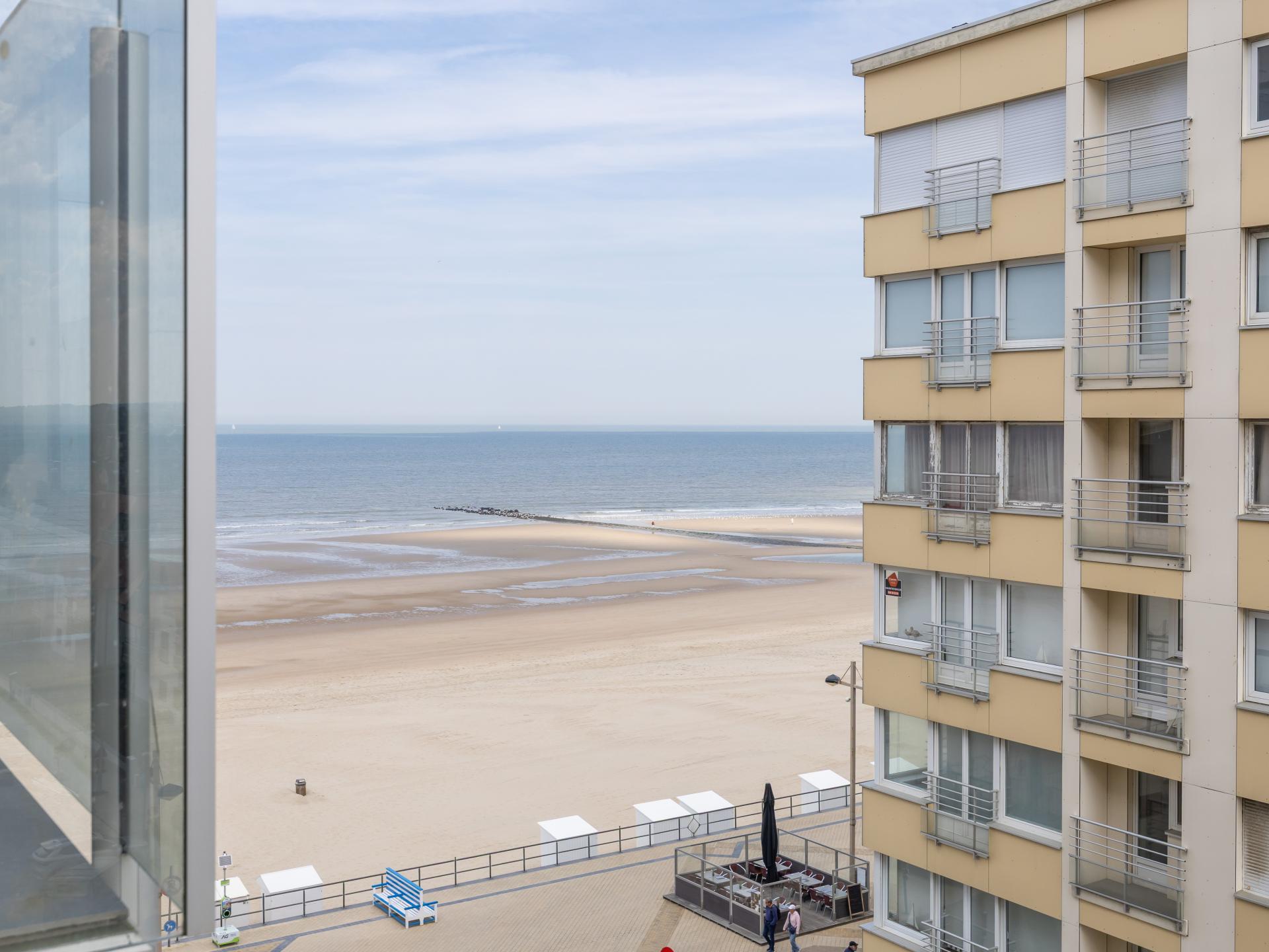 Centraal gelegen appartement in Middelkerke met zeezicht (4) - foto 2
