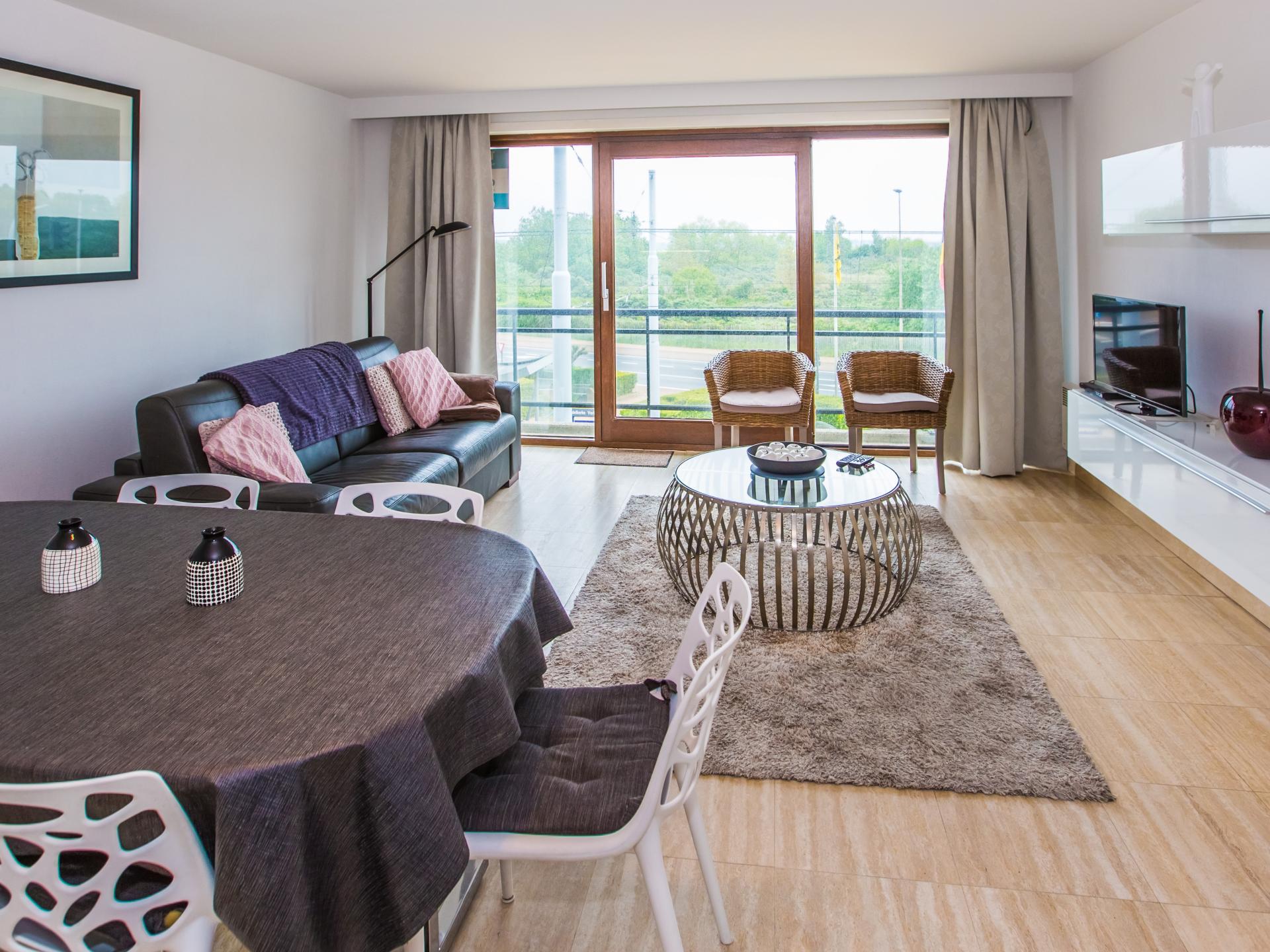 Licht appartement voor 6 personen met terras op 47 meter van de zee in Middelkerke - foto 1