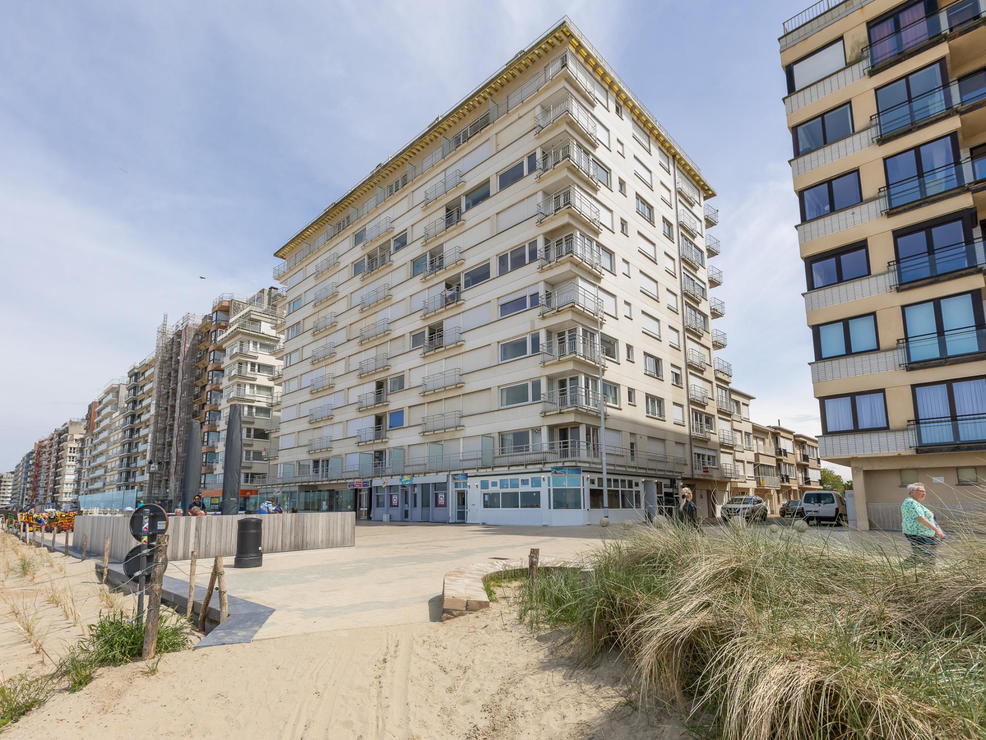 Lichtrijk hoekappartement met frontaal zeezicht in Westende - foto 13