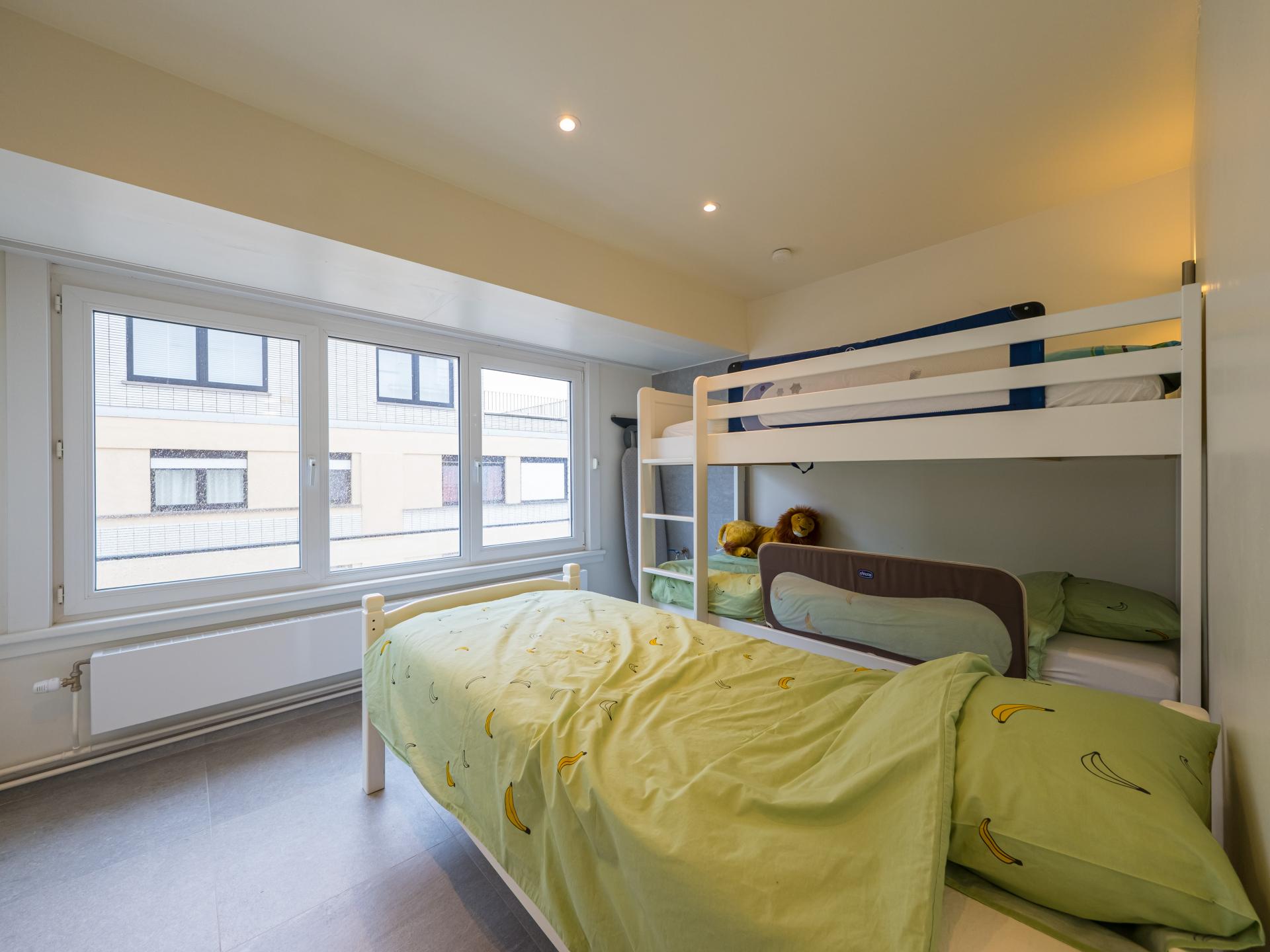 Lichtrijk hoekappartement met frontaal zeezicht in Westende - foto 11