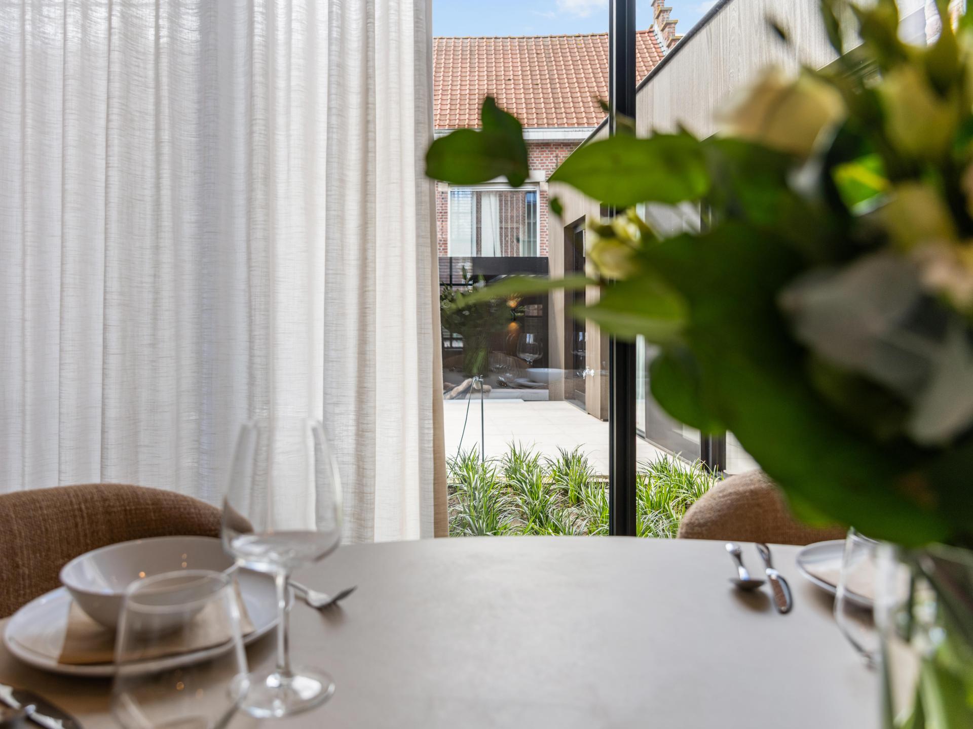 Centraal gelegen gerenoveerde pastorie in Puurs-Sint-Amands - foto 12