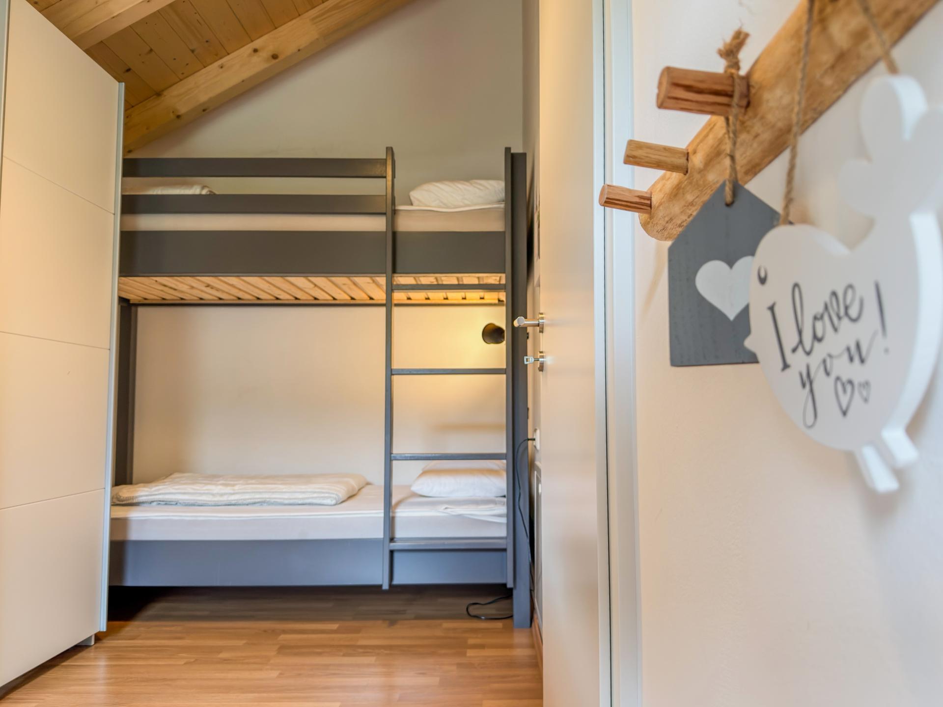 Ruime villa voor 12 personen direct aan de skipiste in Kötschach-Mauthen - foto 39