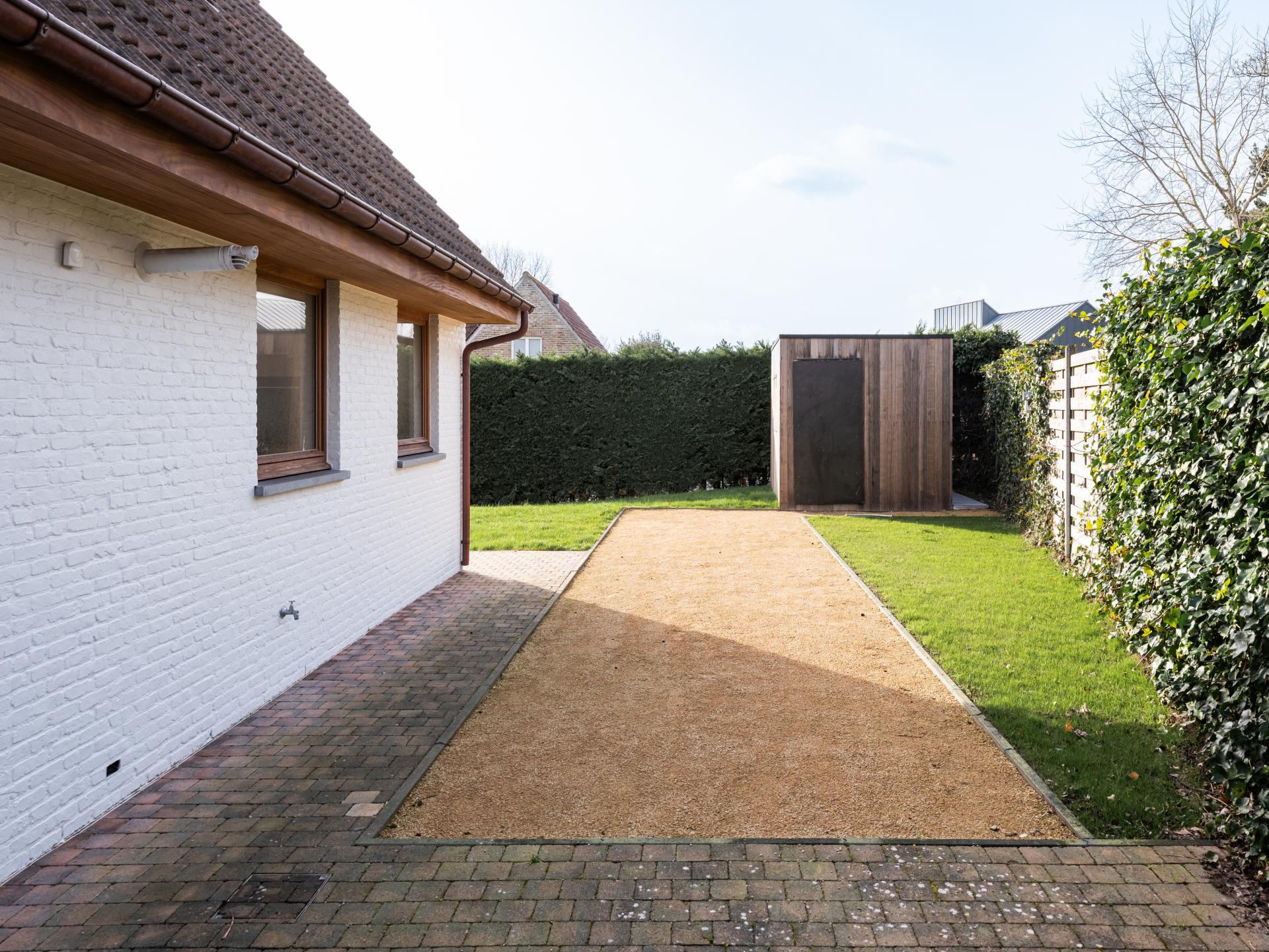 Vrijstaande villa voor 10 personen met grote tuin, op 1 km van strand en duinen - foto 28