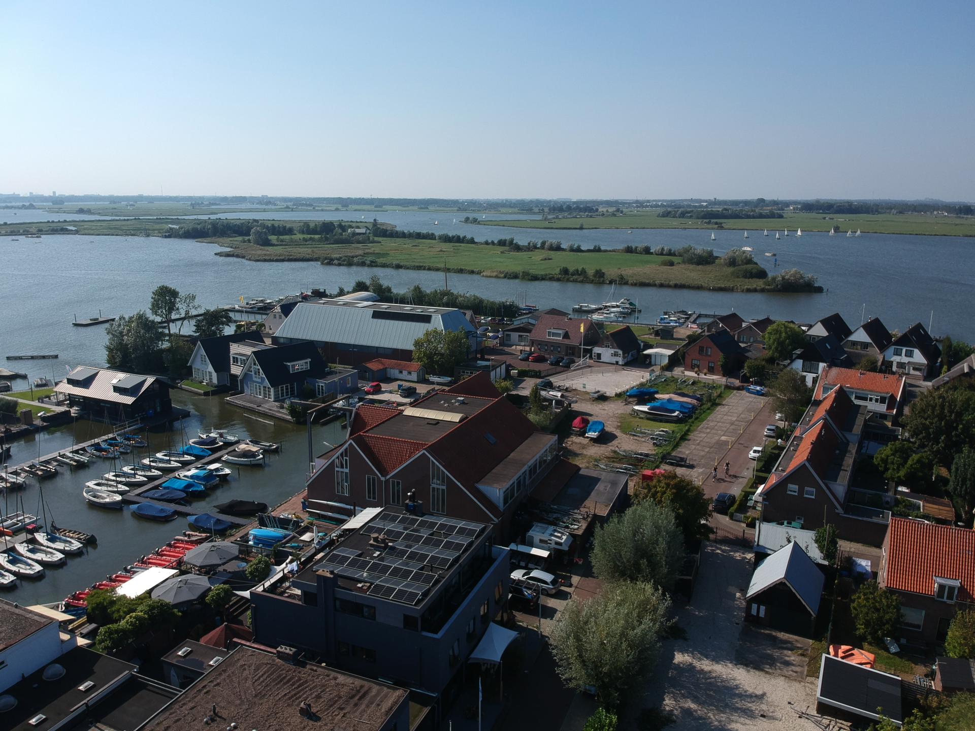 Groepsappartement Kaag: dakterras met spa-bad en watersport aan de haven - foto 15