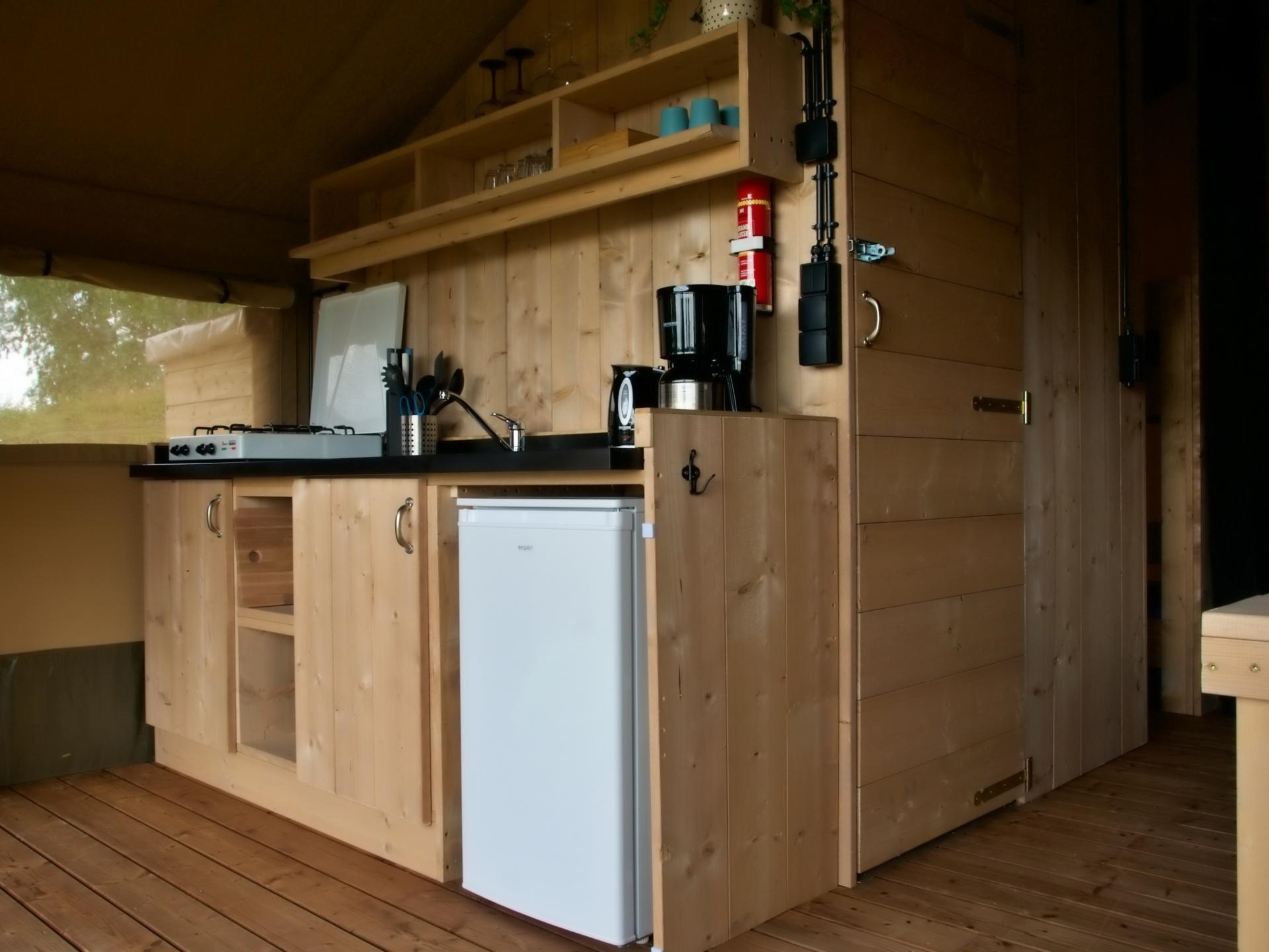 Luxe safarilodge in Drenthe met privé sanitair en veranda - foto 3