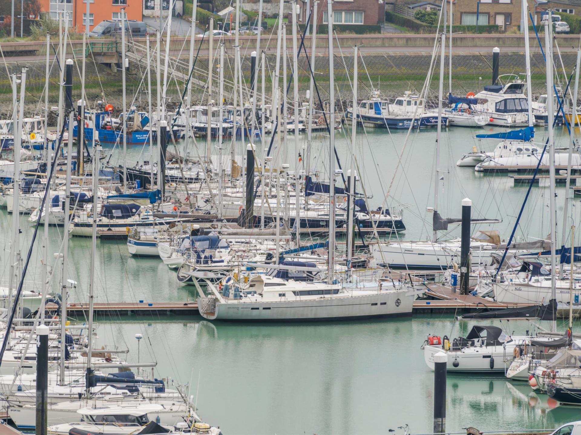 Licht duplex appartement met zonneterras en panoramisch zicht op de jachthaven - foto 15