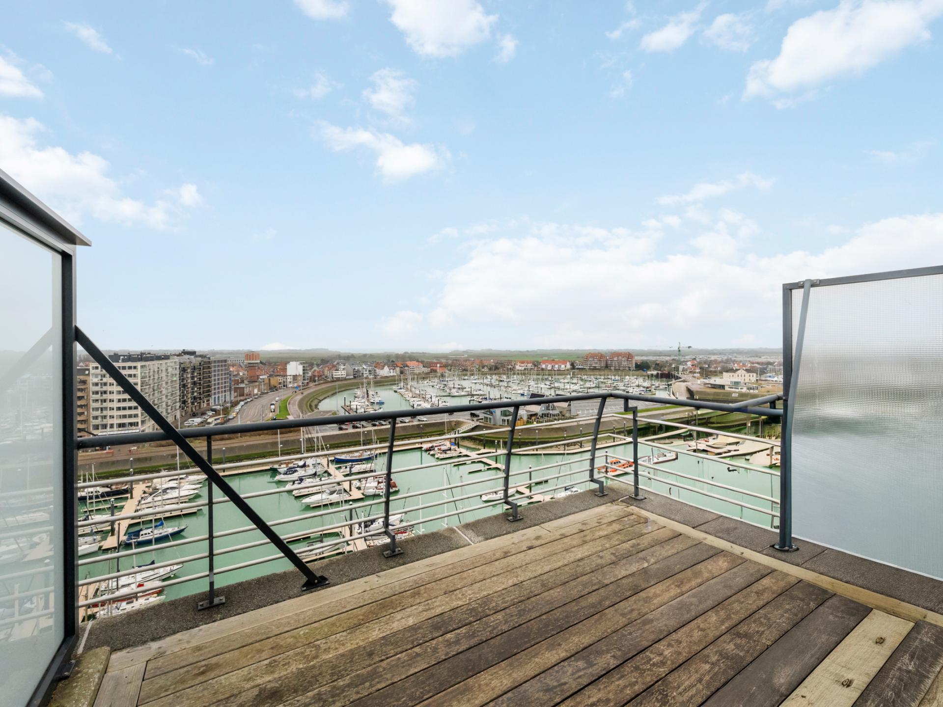 Licht duplex appartement met zonneterras en panoramisch zicht op de jachthaven - foto 16
