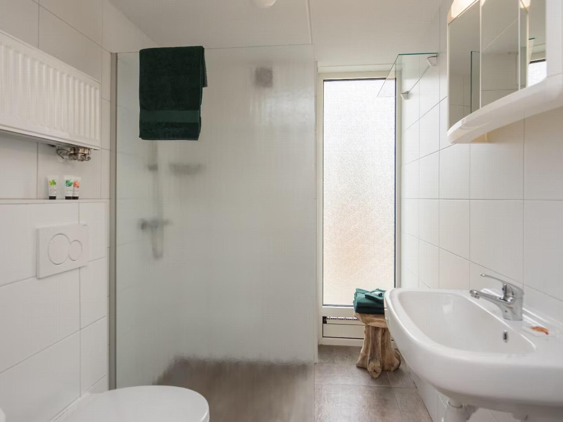 Vrijstaande lodge in het groen van Heesch | 3 slaapkamers & huisdieren welkom - foto 8